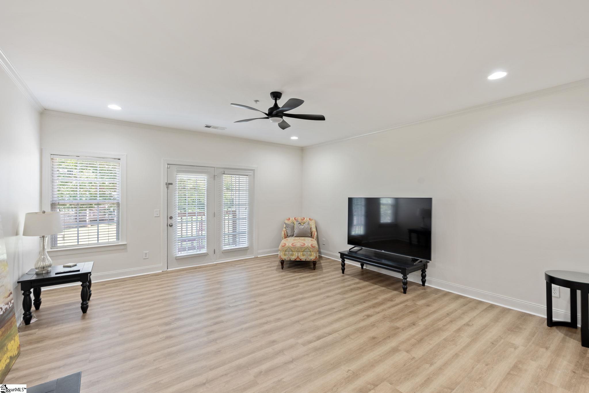 348 Easterlin Way Property Photo 10