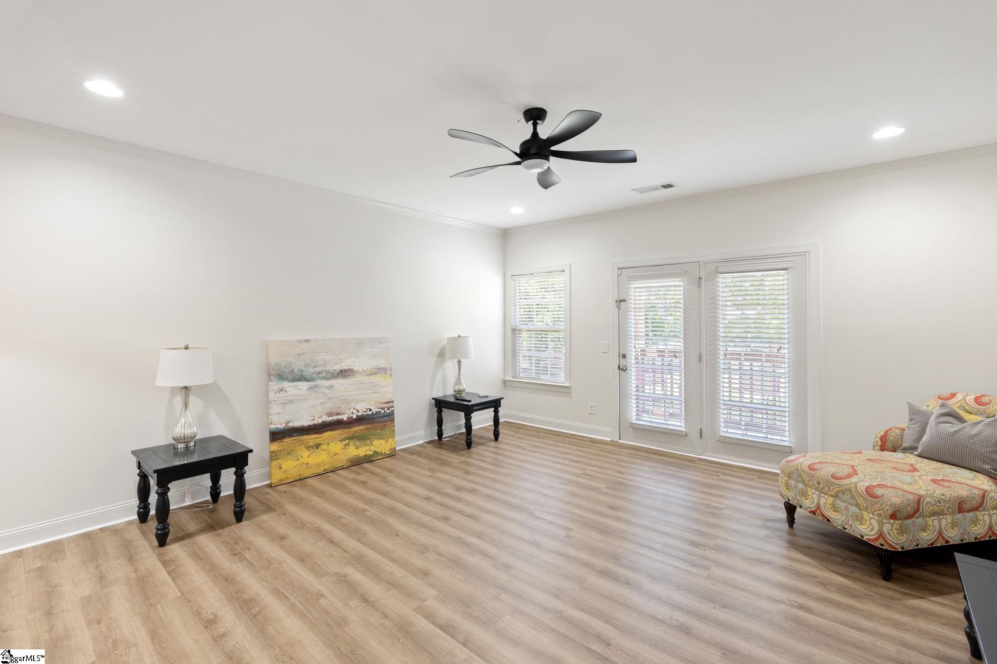 348 Easterlin Way Property Photo 12
