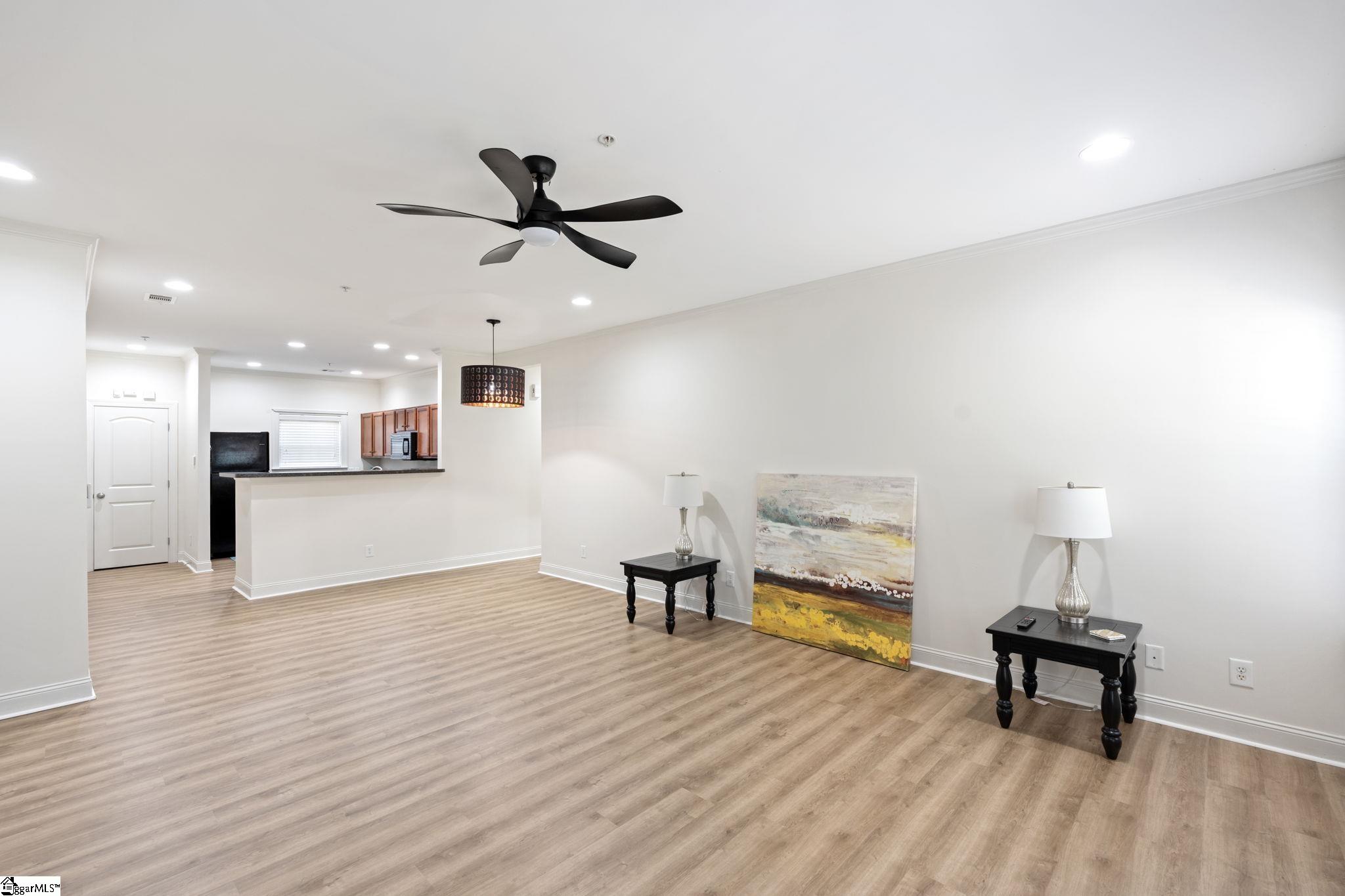 348 Easterlin Way Property Photo 14