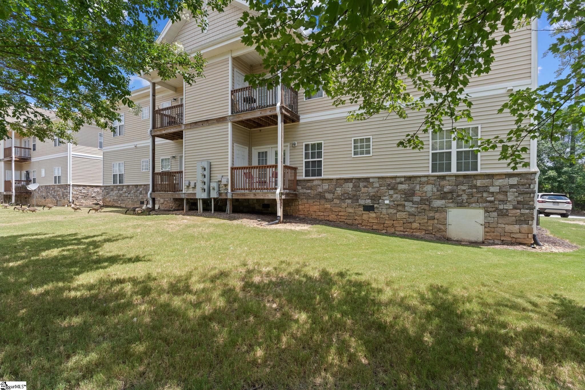 348 Easterlin Way Property Photo 24