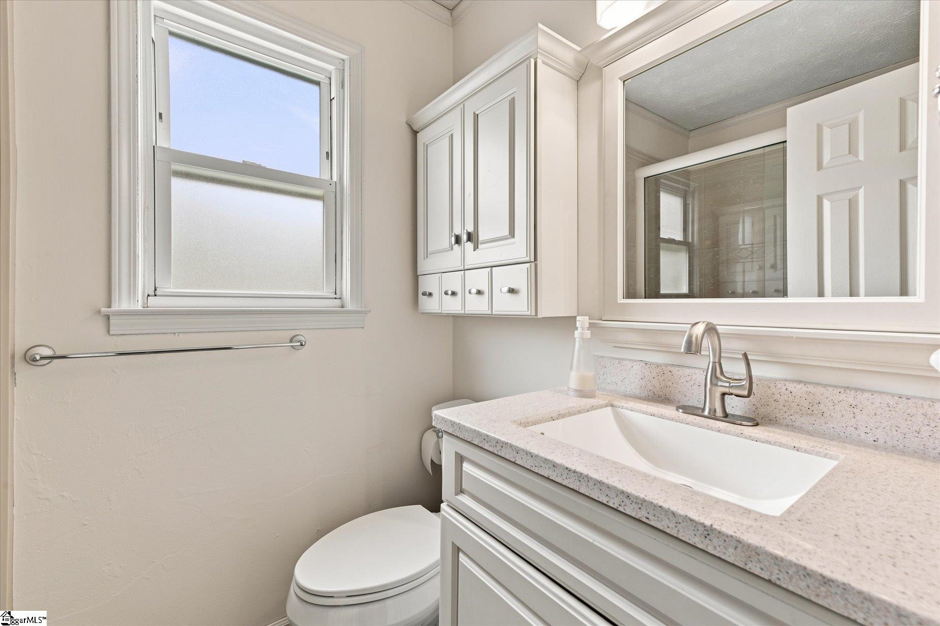 208 Pineview Drive Property Photo 27