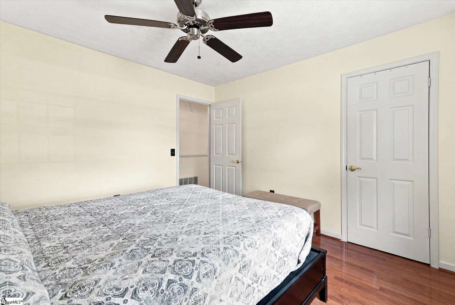 208 Pineview Drive Property Photo 33