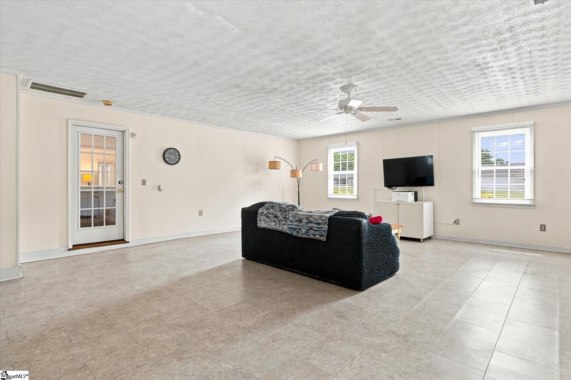 208 Pineview Drive Property Photo 37