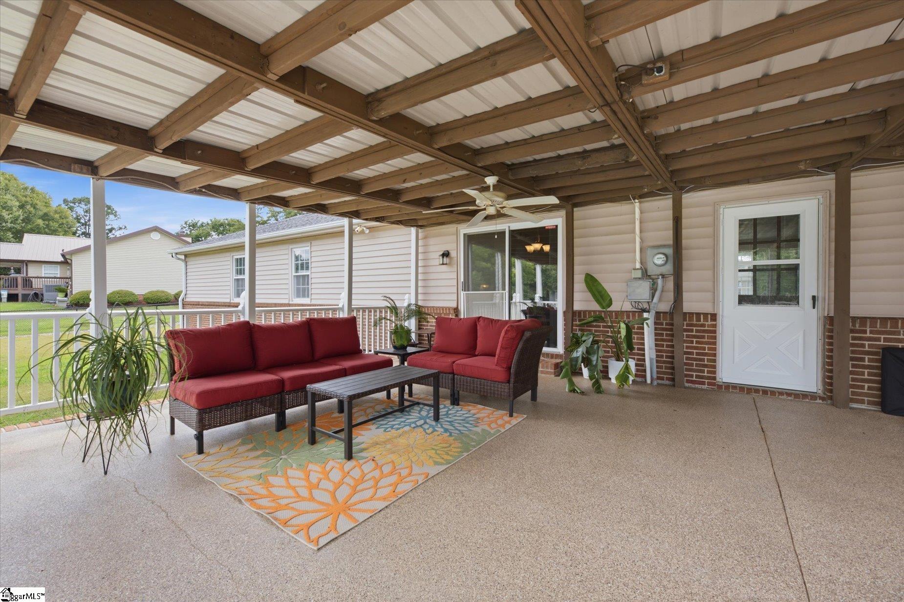 208 Pineview Drive Property Photo 41