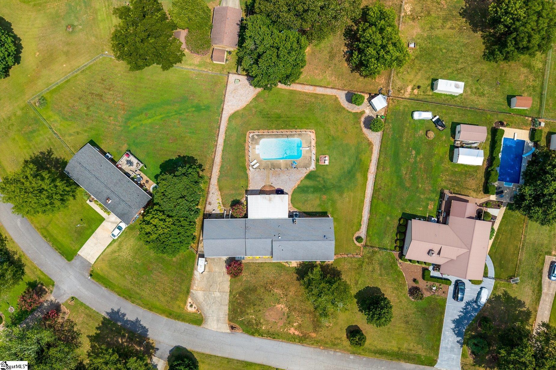 208 Pineview Drive Property Photo 48
