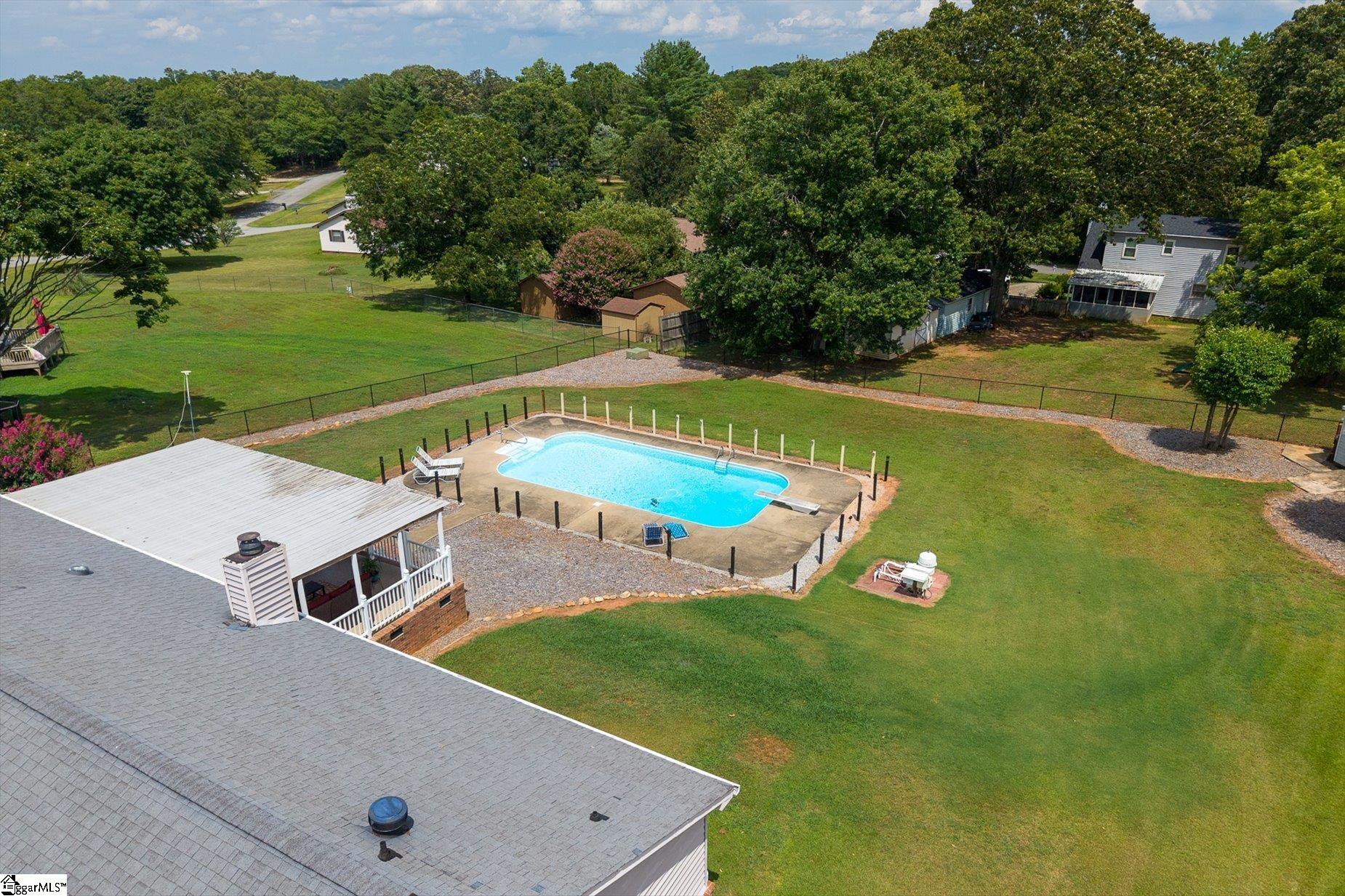 208 Pineview Drive Property Photo 49