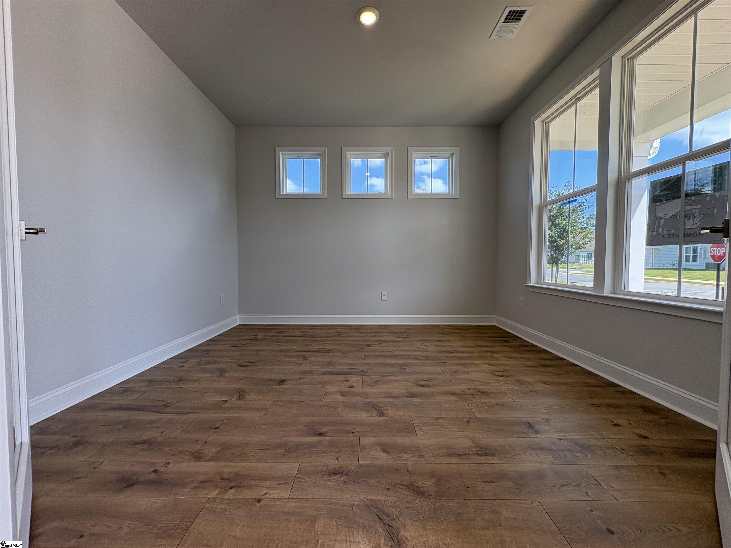 200 Encampment Boulevard Property Photo 6