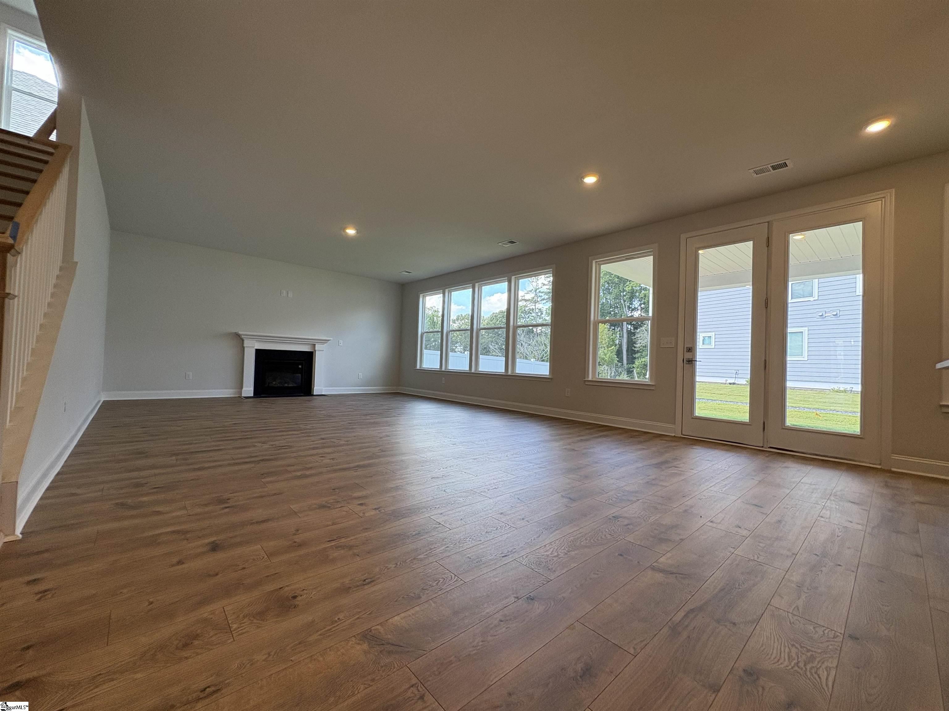 200 Encampment Boulevard Property Photo 14