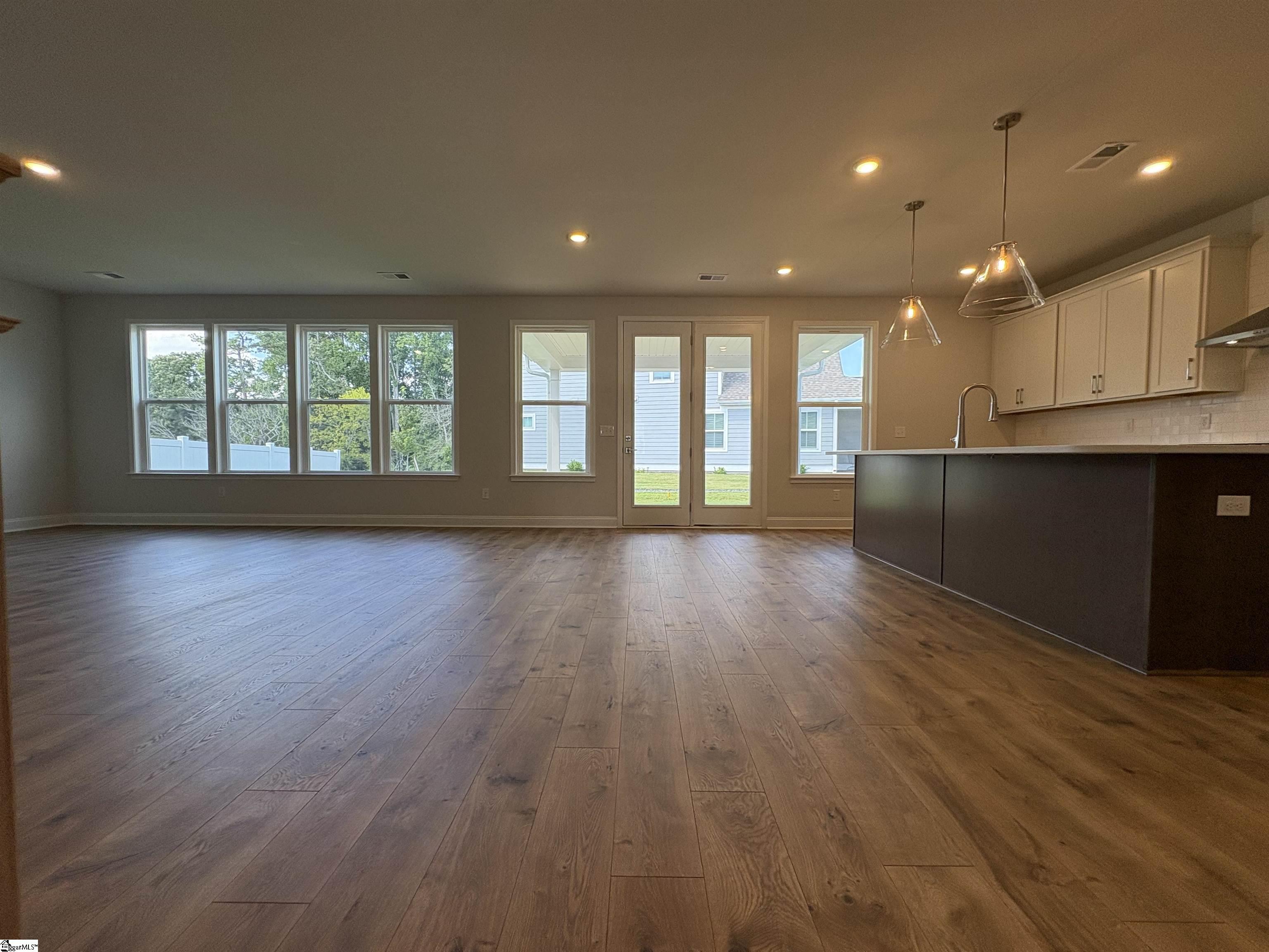 200 Encampment Boulevard Property Photo 15