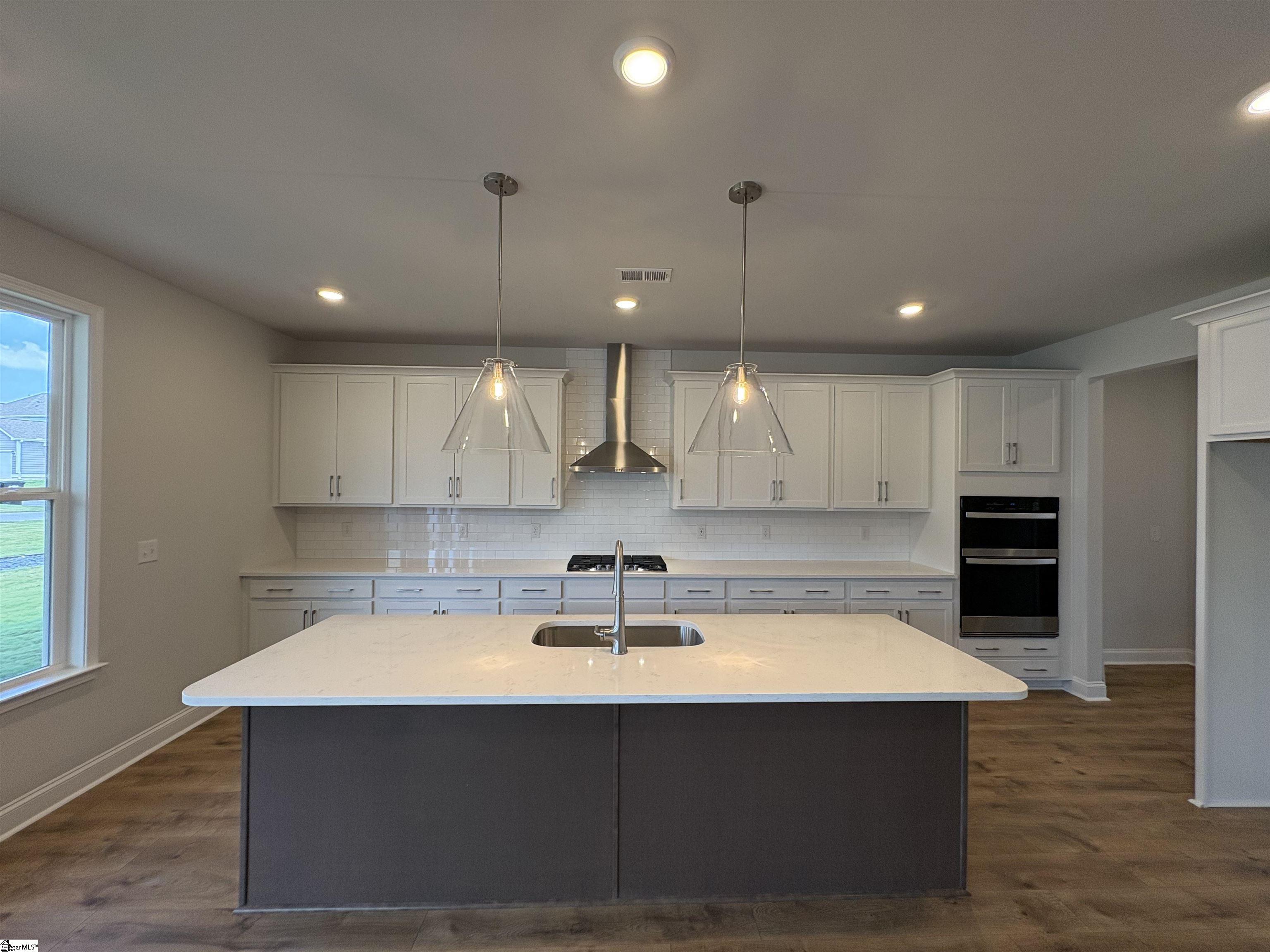 200 Encampment Boulevard Property Photo 18