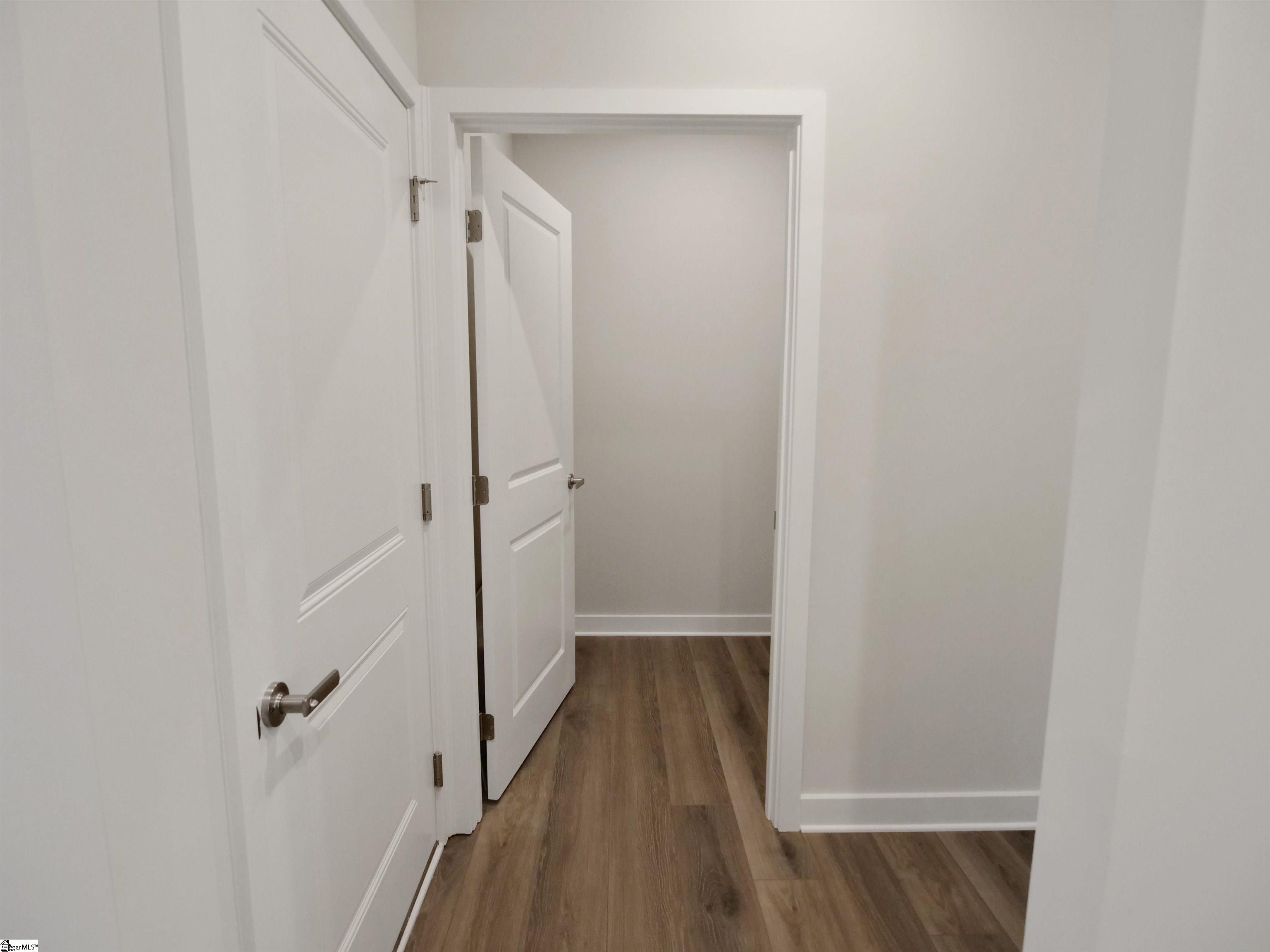 1597547 Property Photo 8
