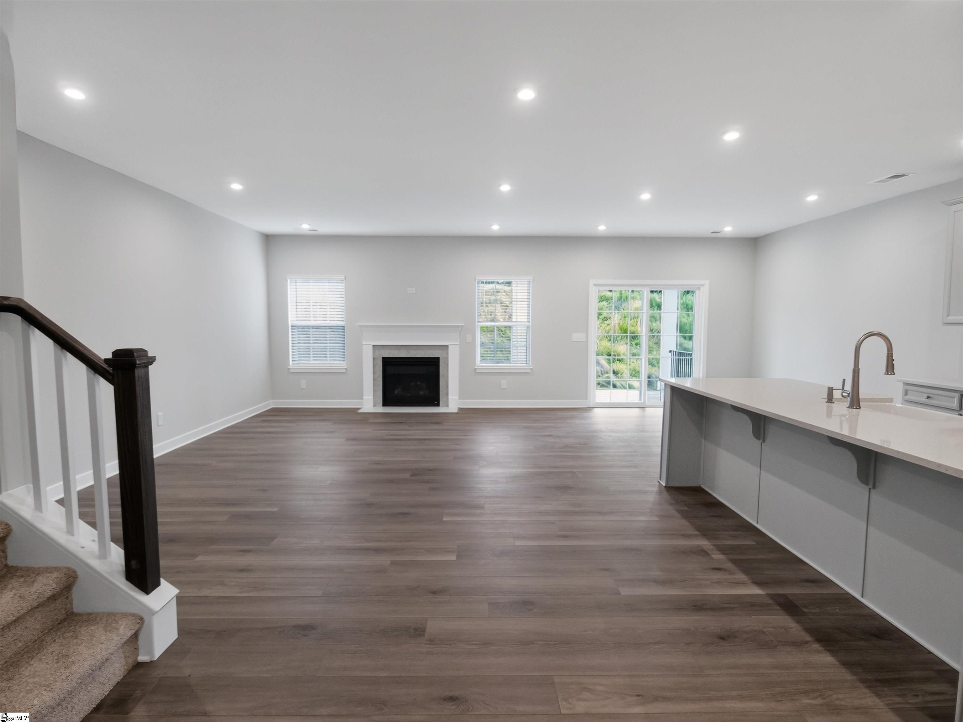 1597547 Property Photo 11