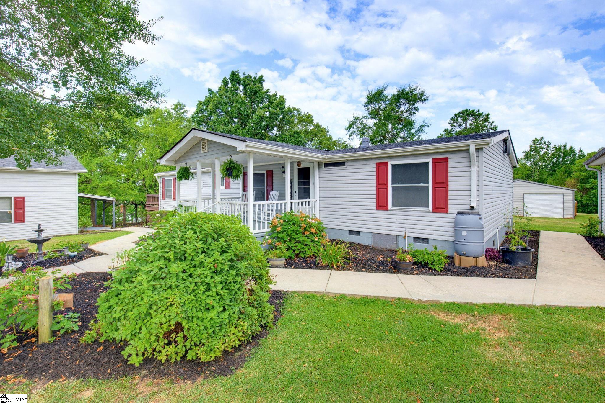 462 Forest Drive Property Photo 2