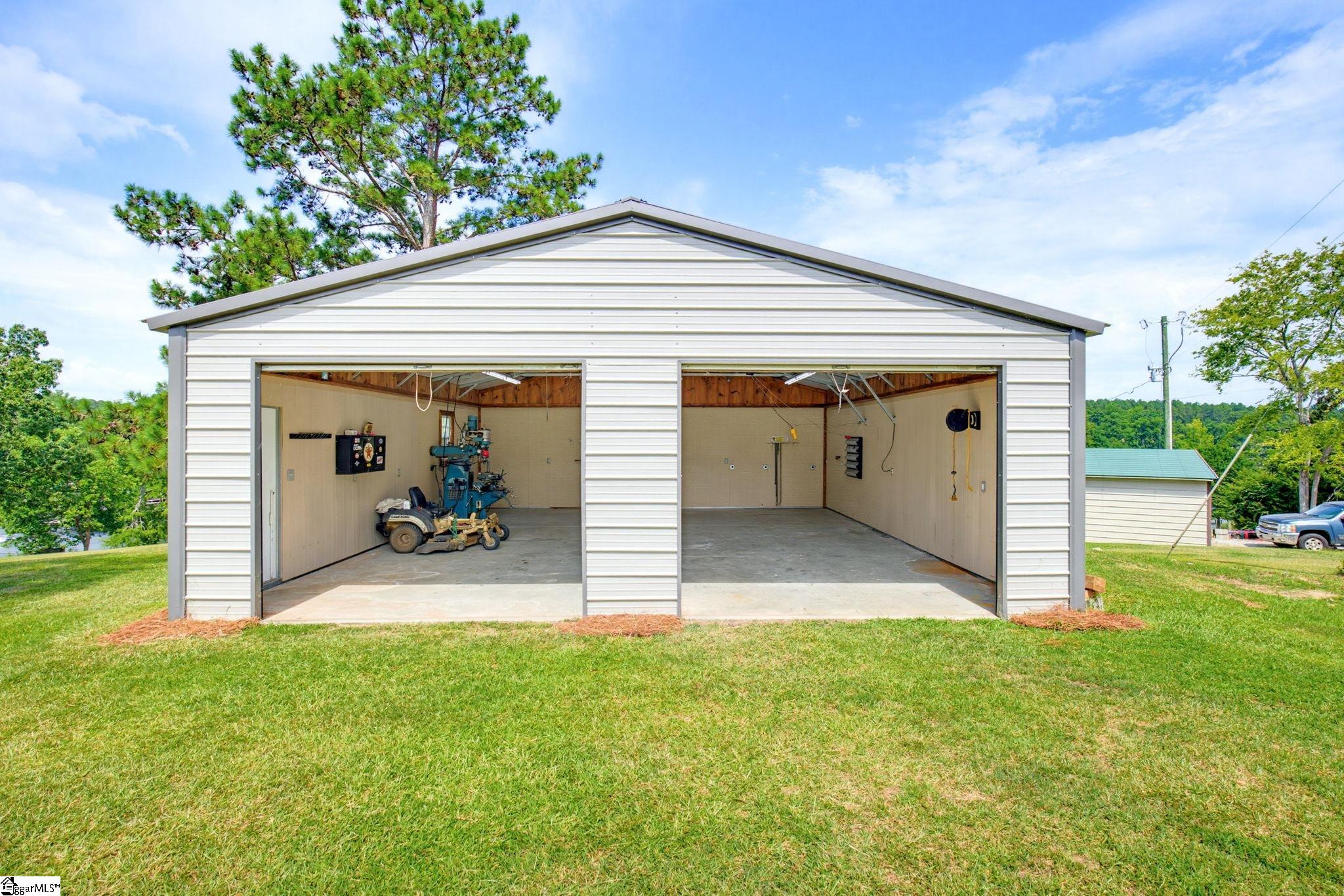 462 Forest Drive Property Photo 11