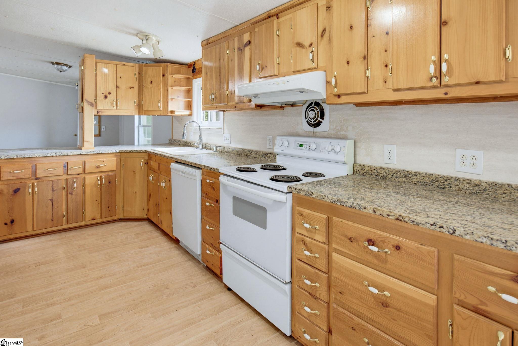 462 Forest Drive Property Photo 20