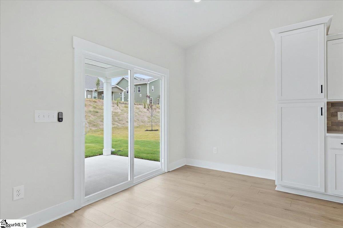 18 Long Branch Court Property Photo 9