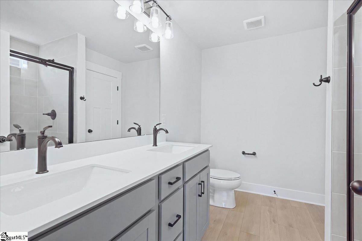 18 Long Branch Court Property Photo 16