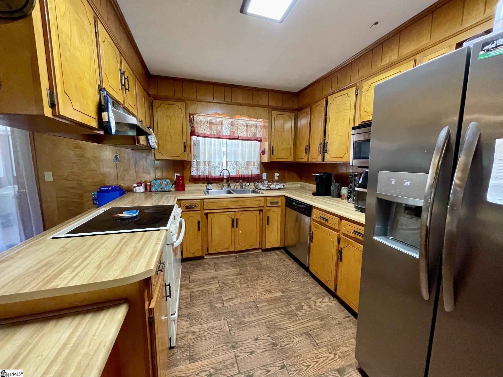 13359 Highway 221 Property Photo 6