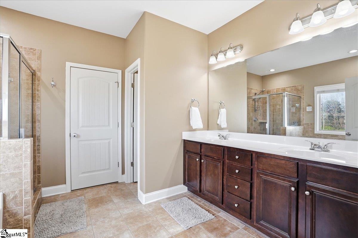405 Shafer Court Property Photo 24