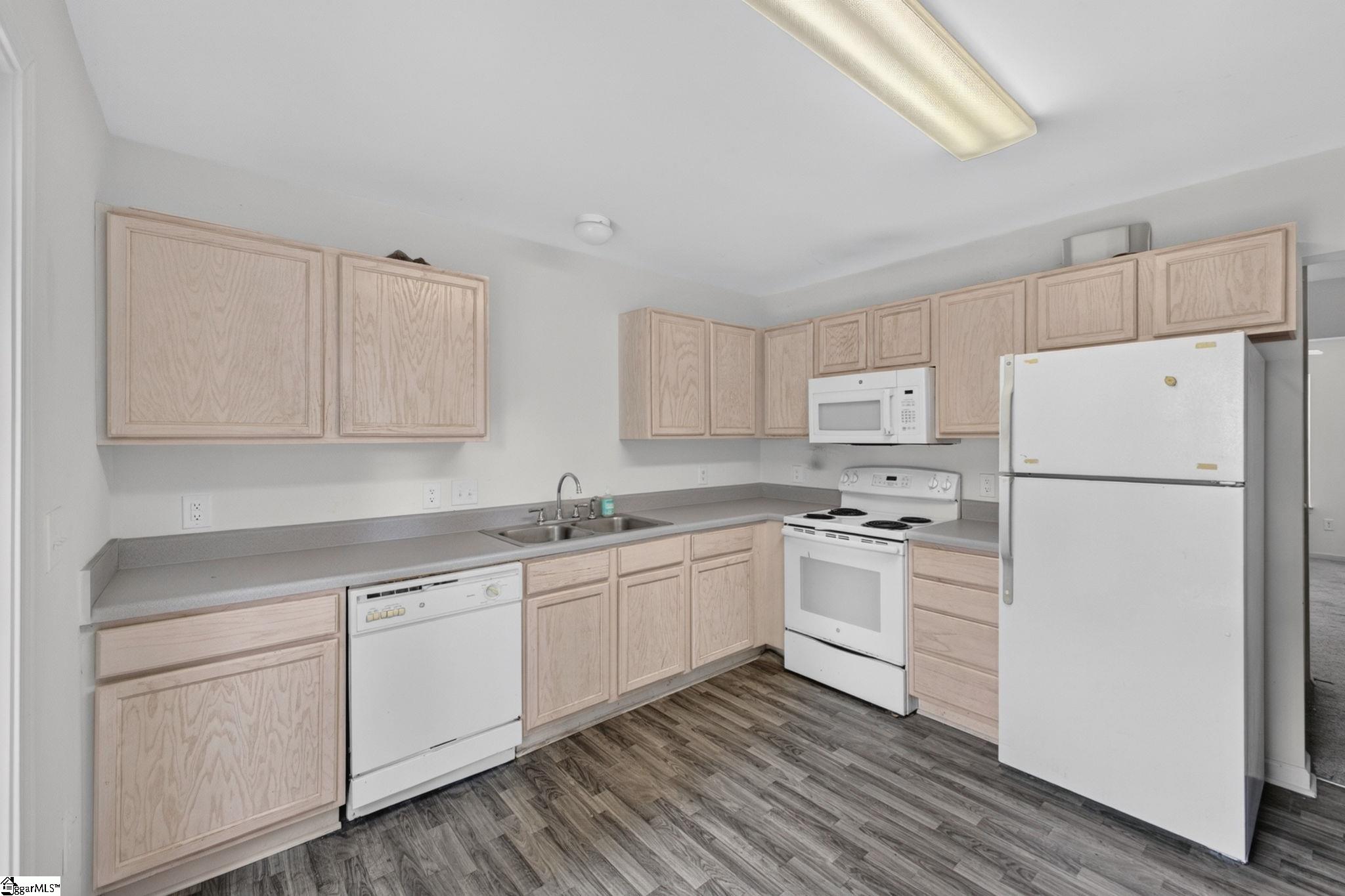 116e University Village Drive Property Photo 15