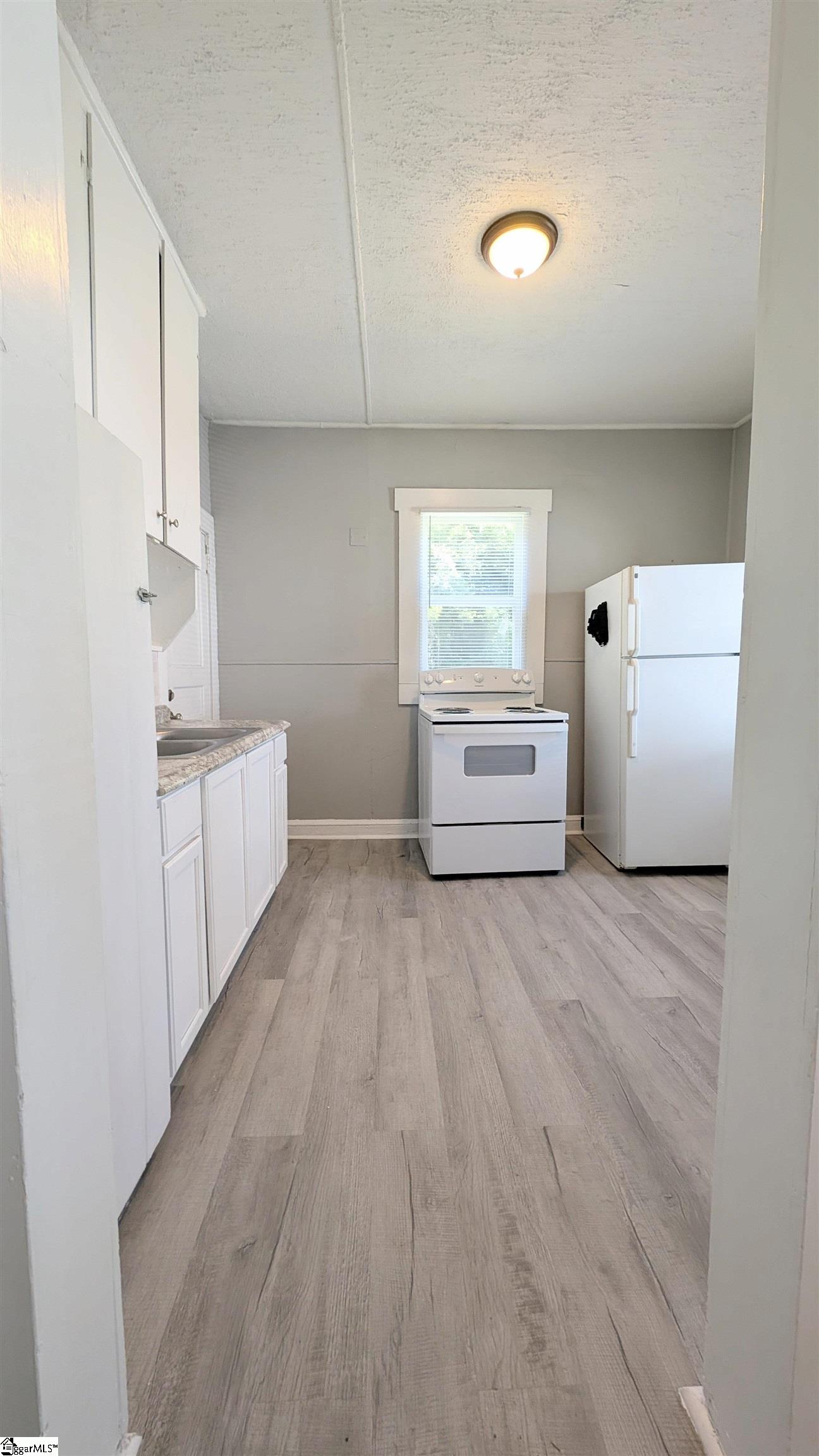 156 Garrett Street Property Photo 10