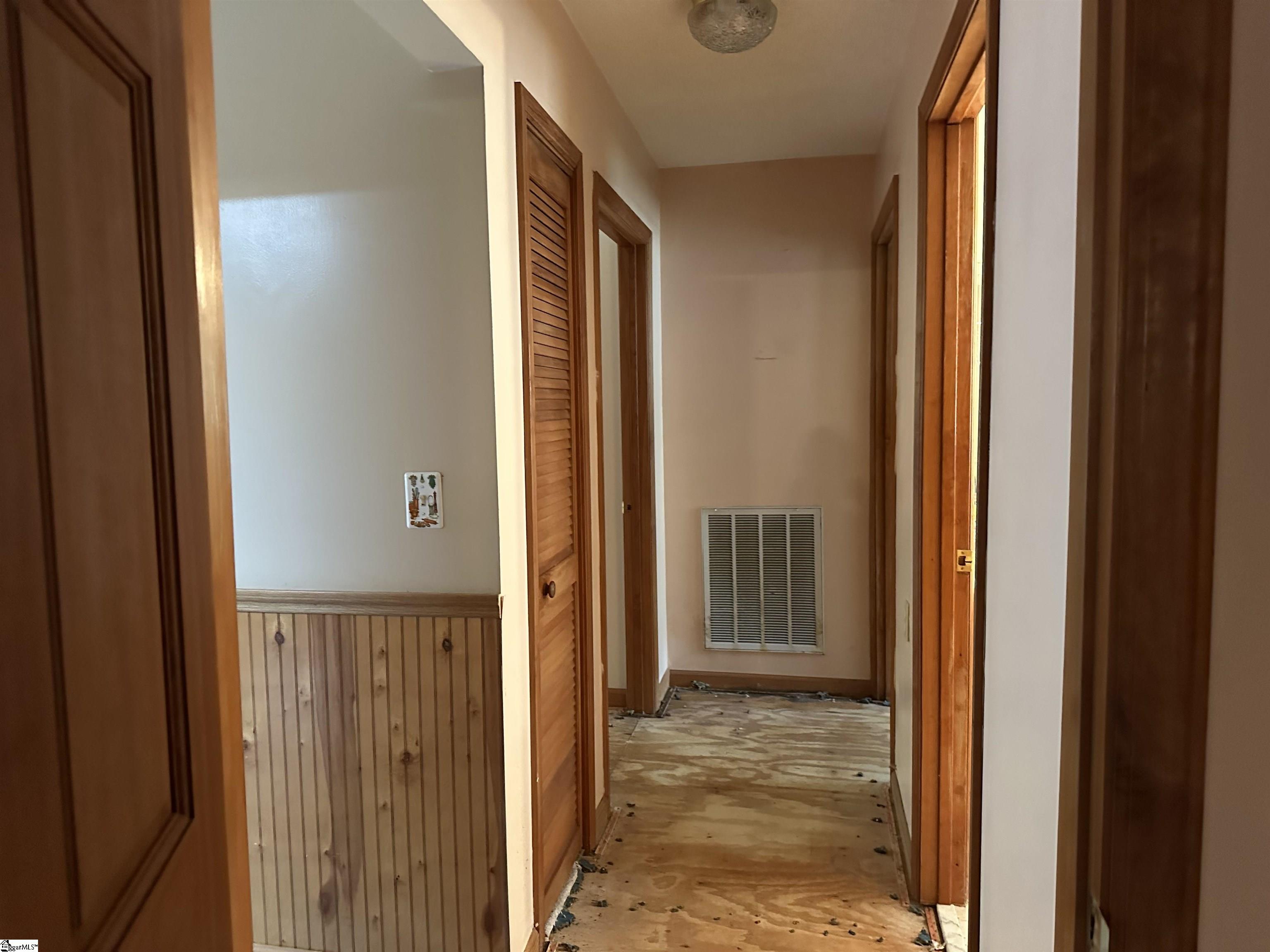 111 Shore Line Drive Property Photo 19