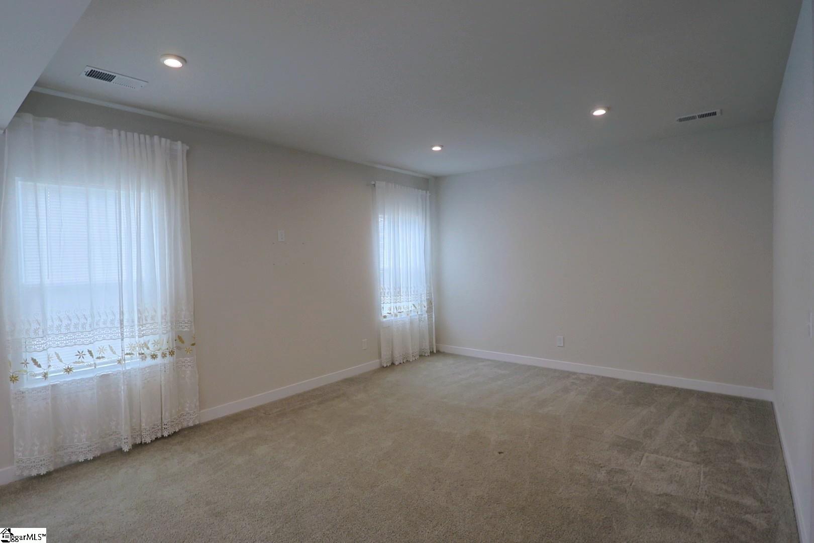 634 Lady Fern Drive Property Photo 3