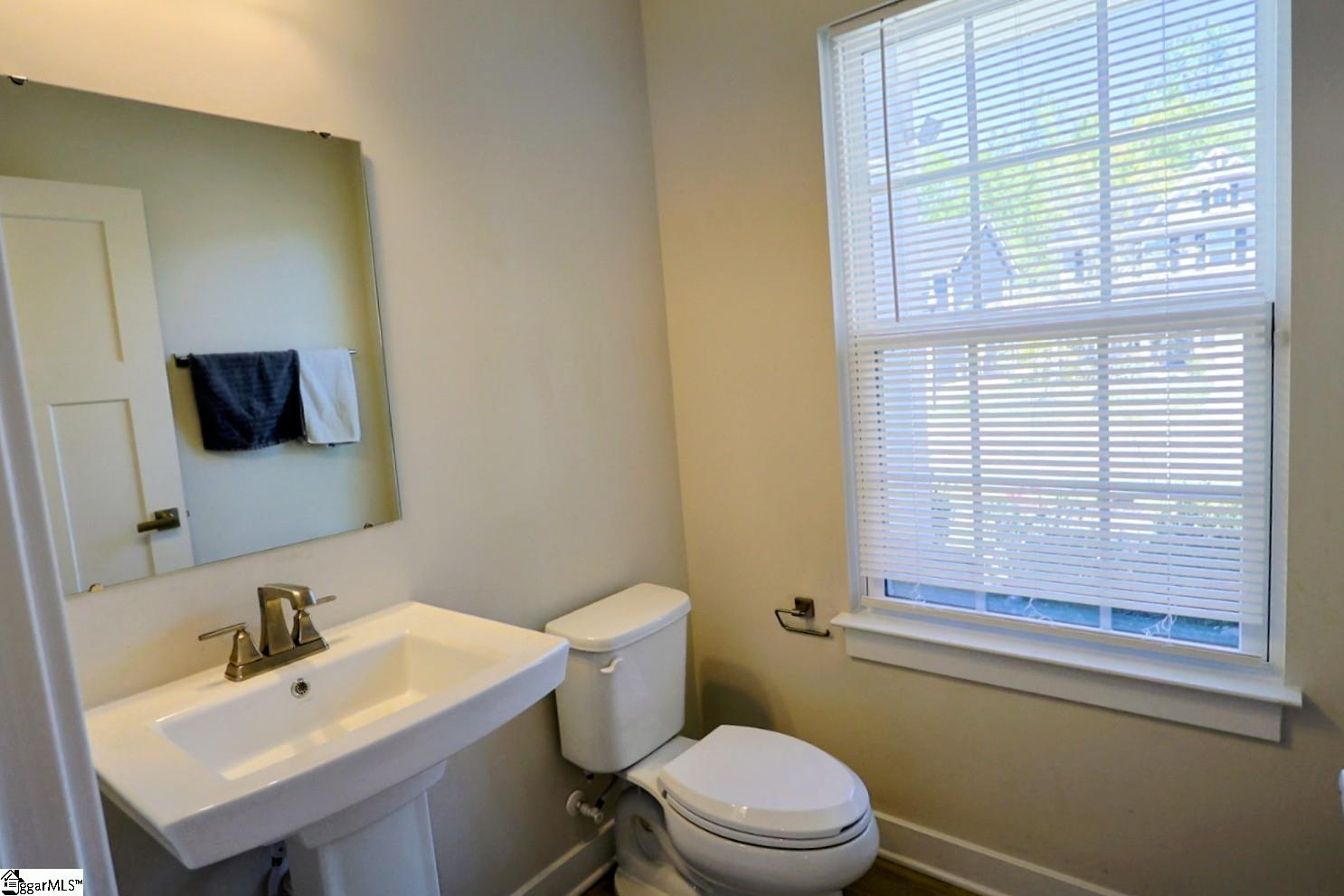 634 Lady Fern Drive Property Photo 8