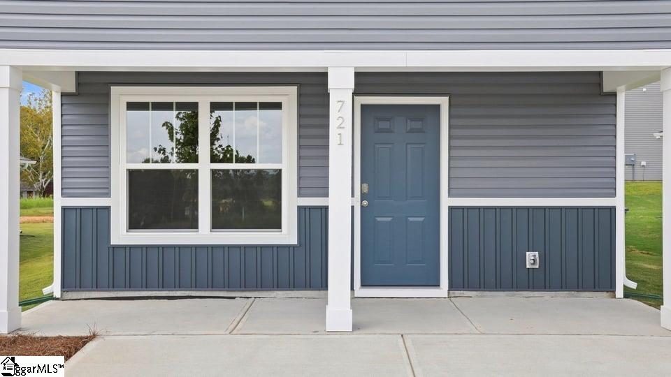 721 Longton Street Property Photo 3