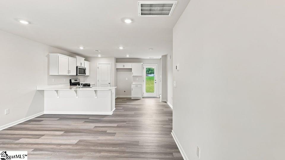 721 Longton Street Property Photo 4