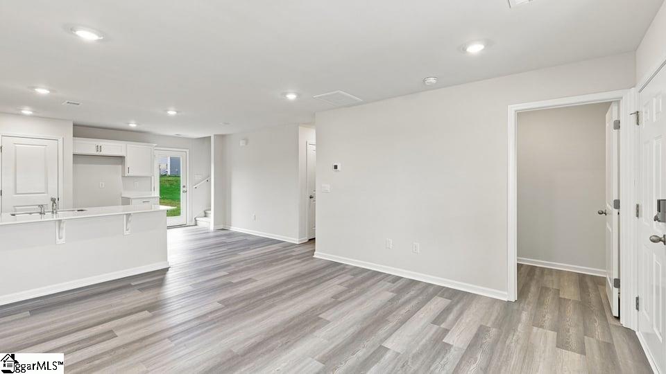 721 Longton Street Property Photo 7