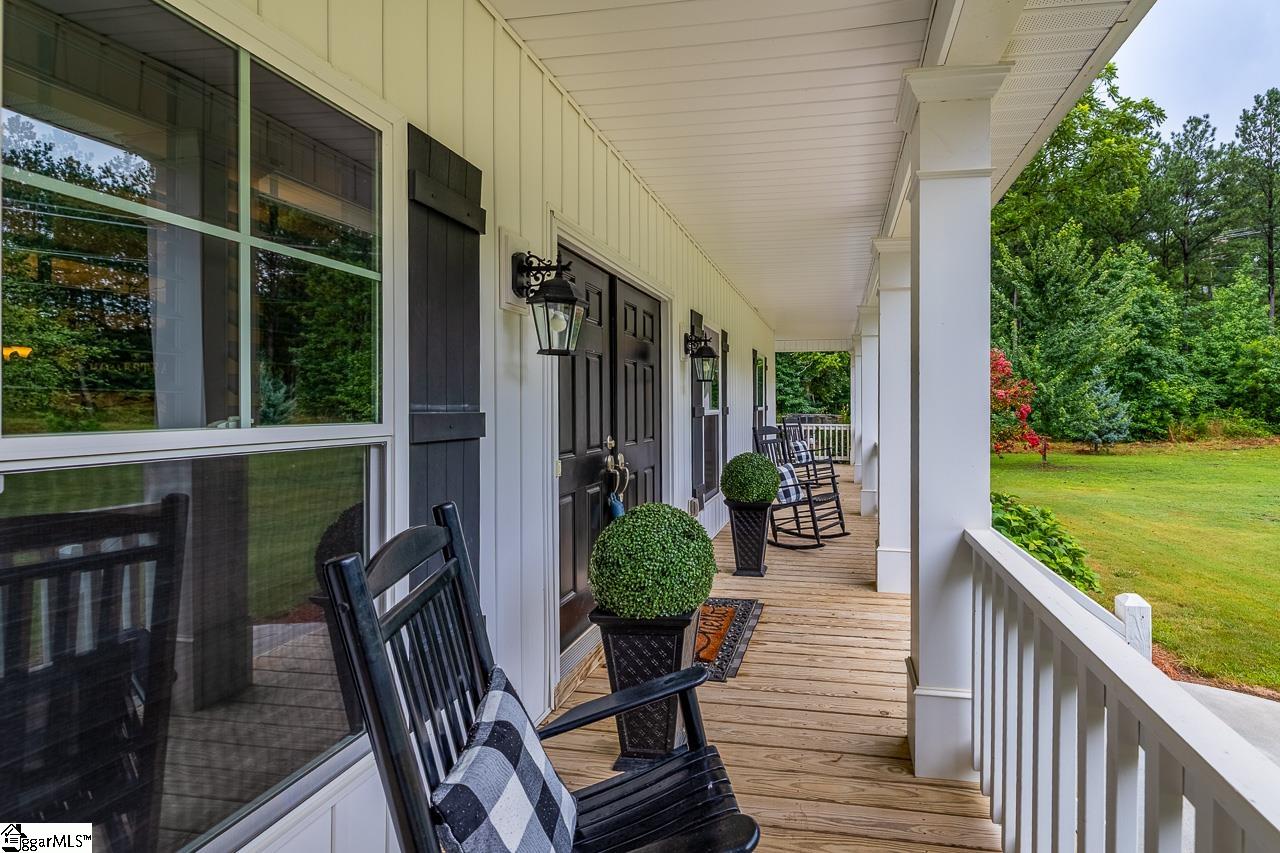 114 Tall Pines Road Property Photo 3