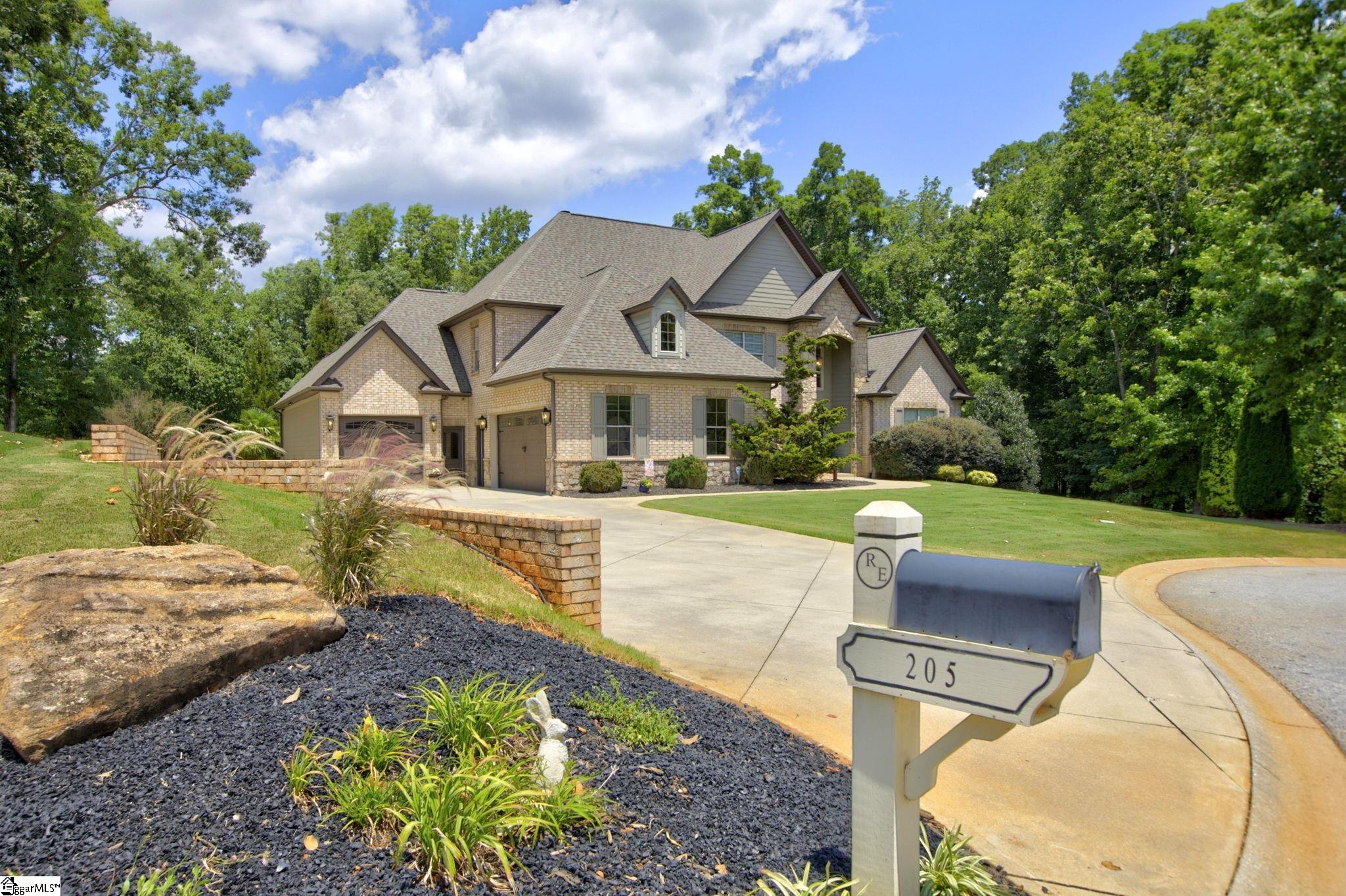 205 Scenic River Way Property Photo 2