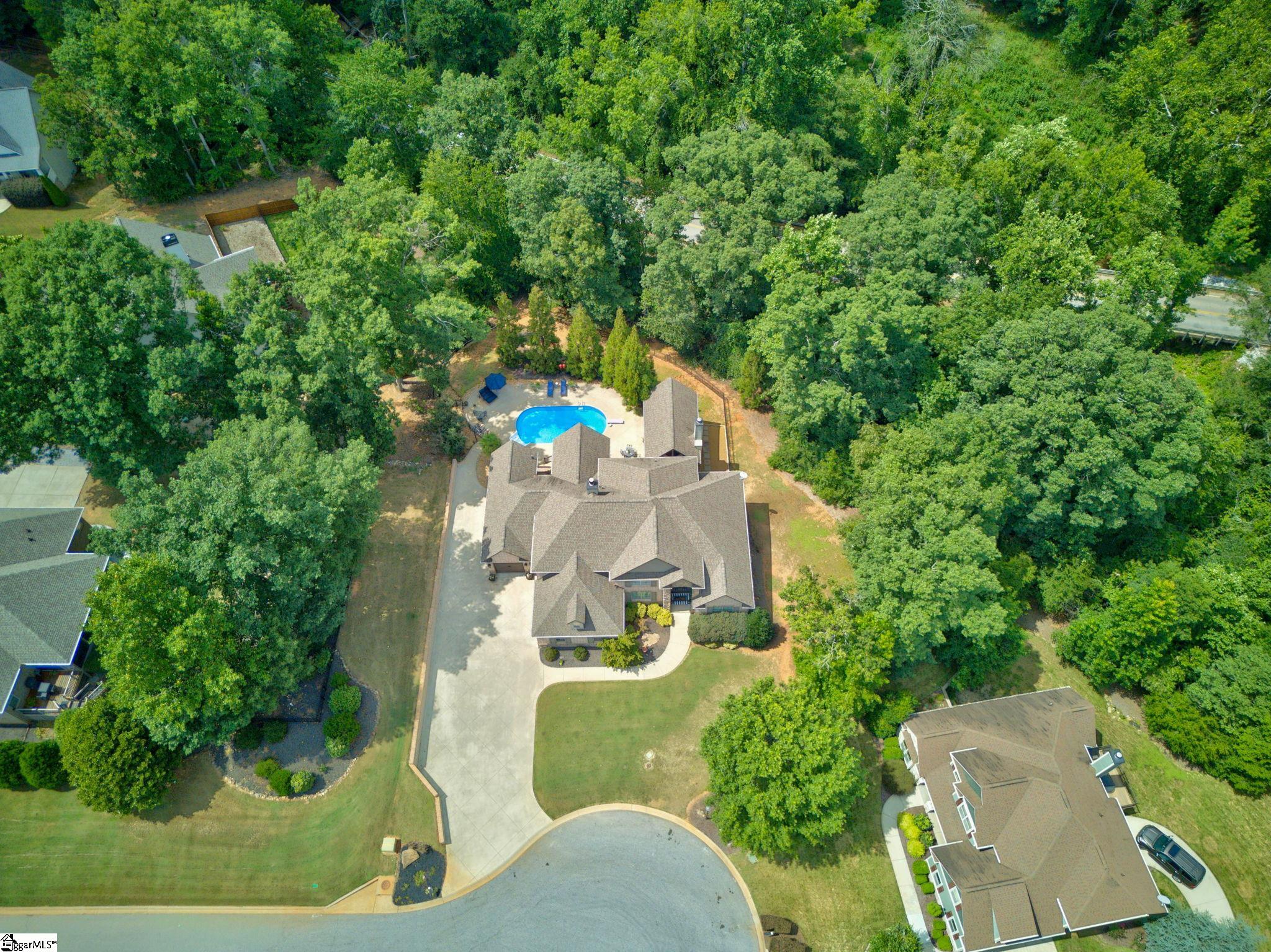205 Scenic River Way Property Photo 3