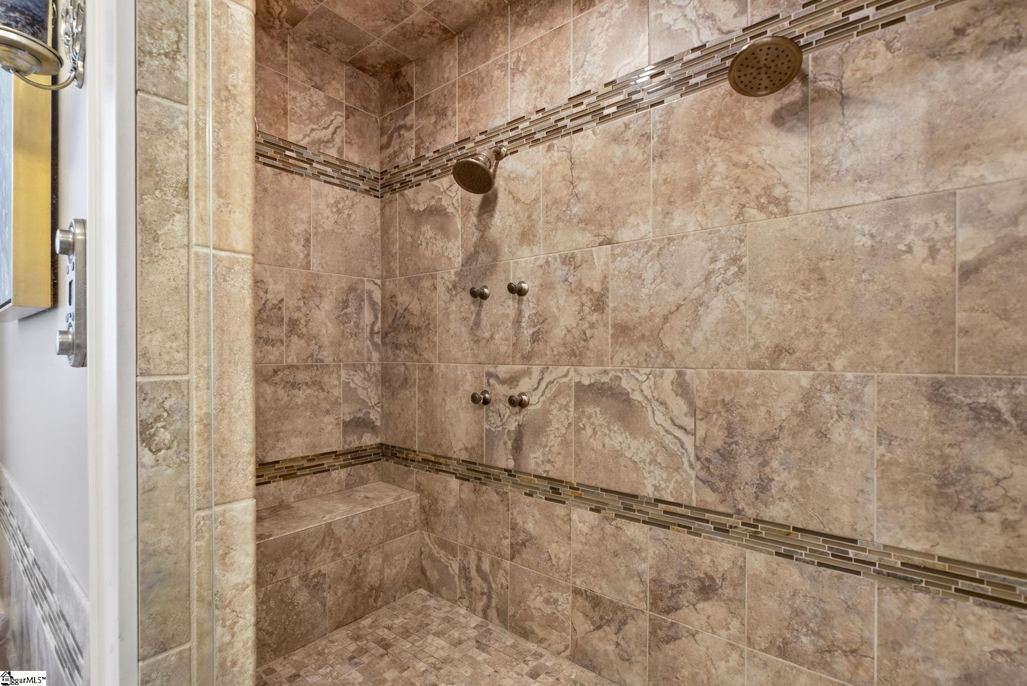 205 Scenic River Way Property Photo 24