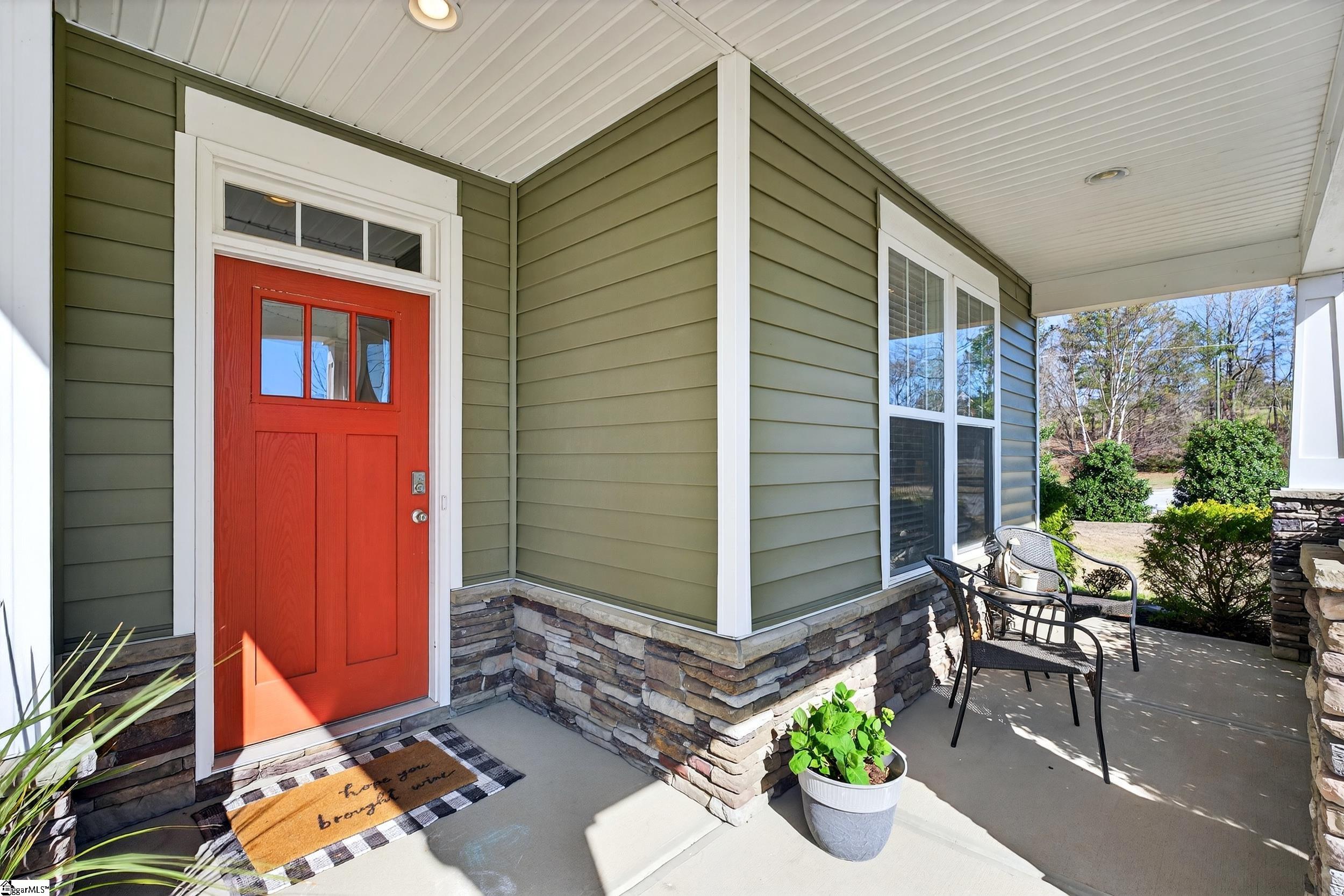 402 Vestry Place Property Photo 4
