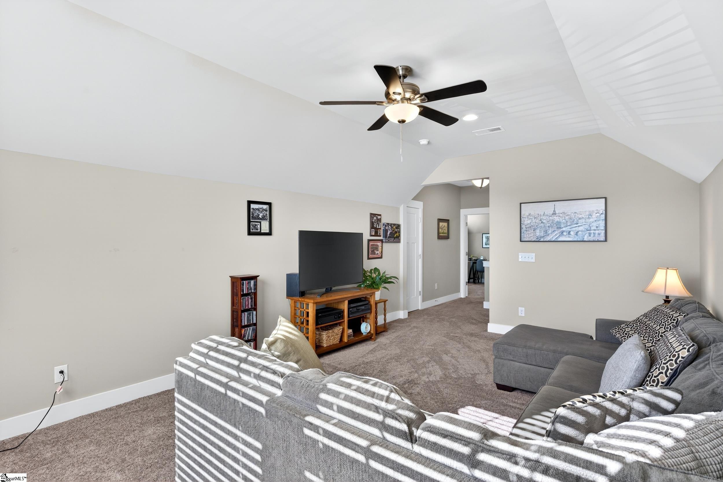 402 Vestry Place Property Photo 30