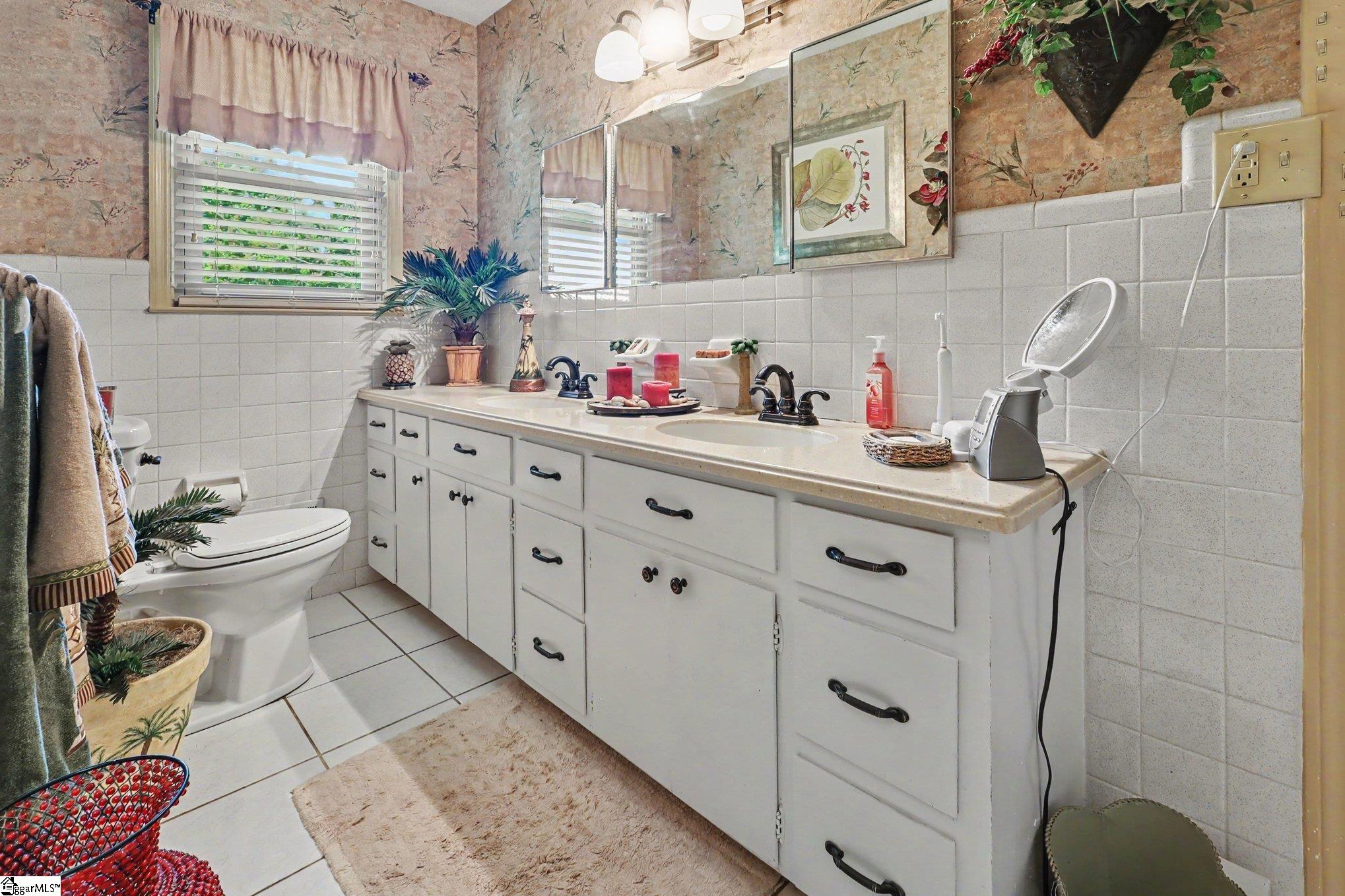 1095 Alexander Road Property Photo 19