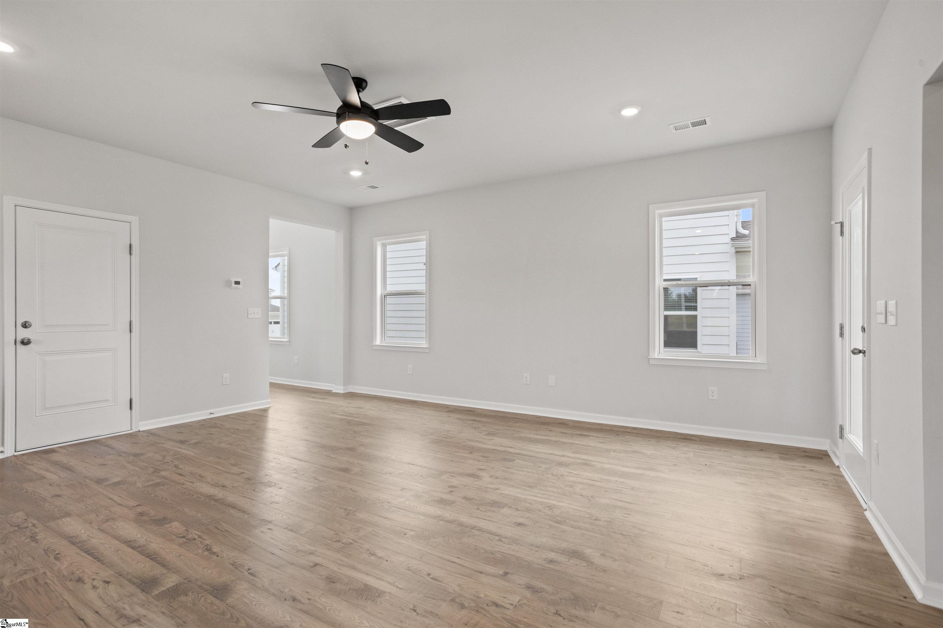 468 Sweetbay Drive Property Photo 9