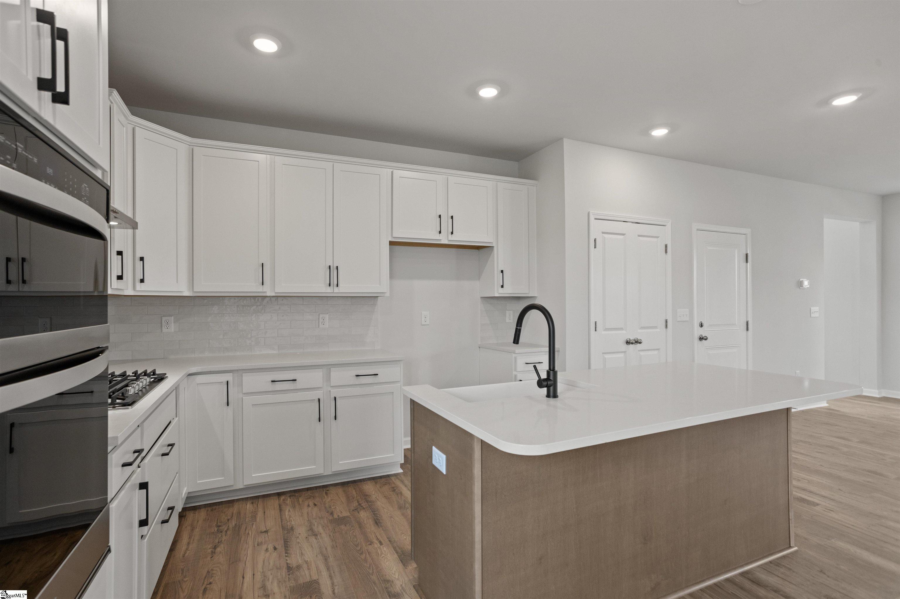 468 Sweetbay Drive Property Photo 13
