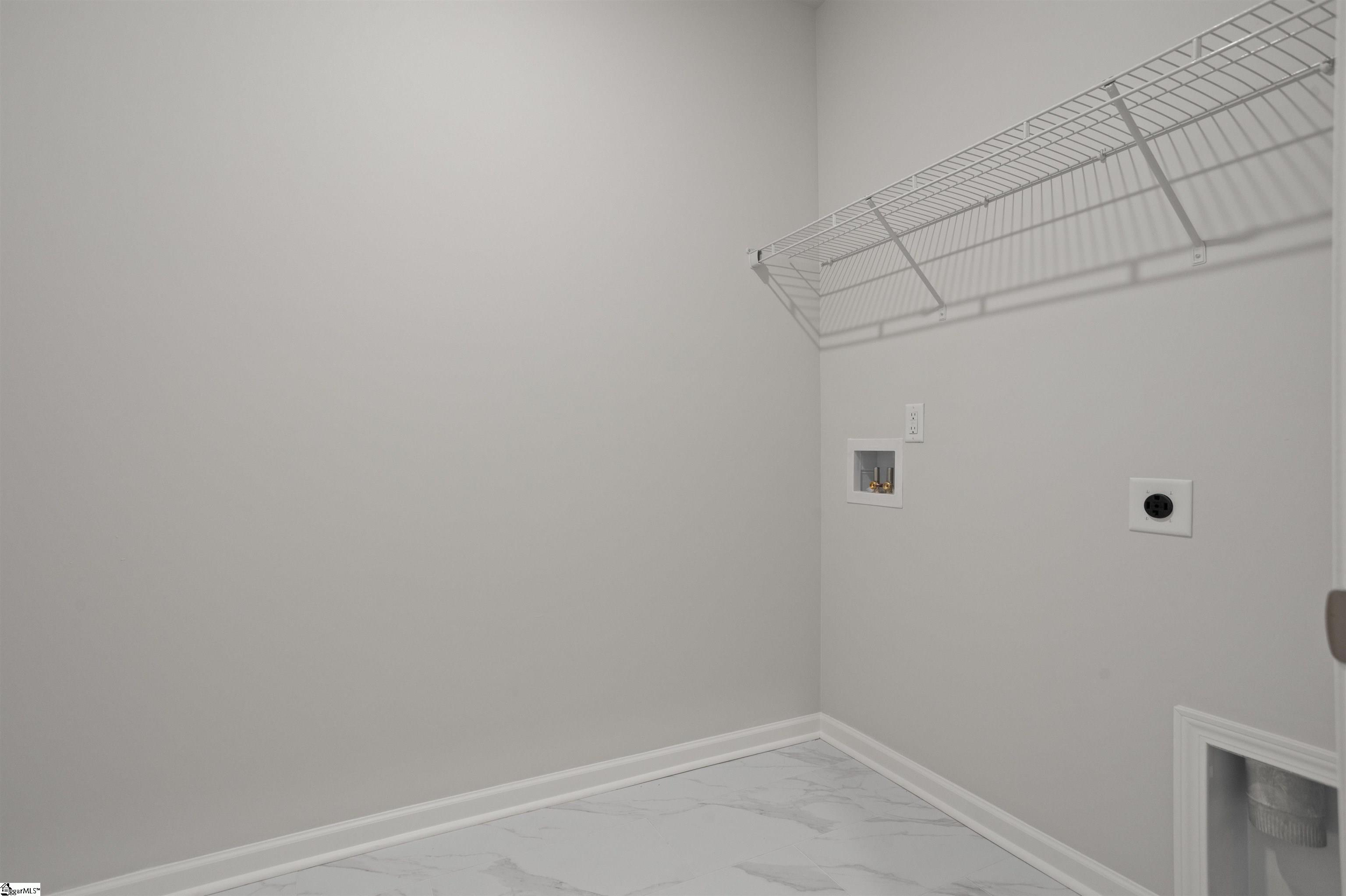 468 Sweetbay Drive Property Photo 14