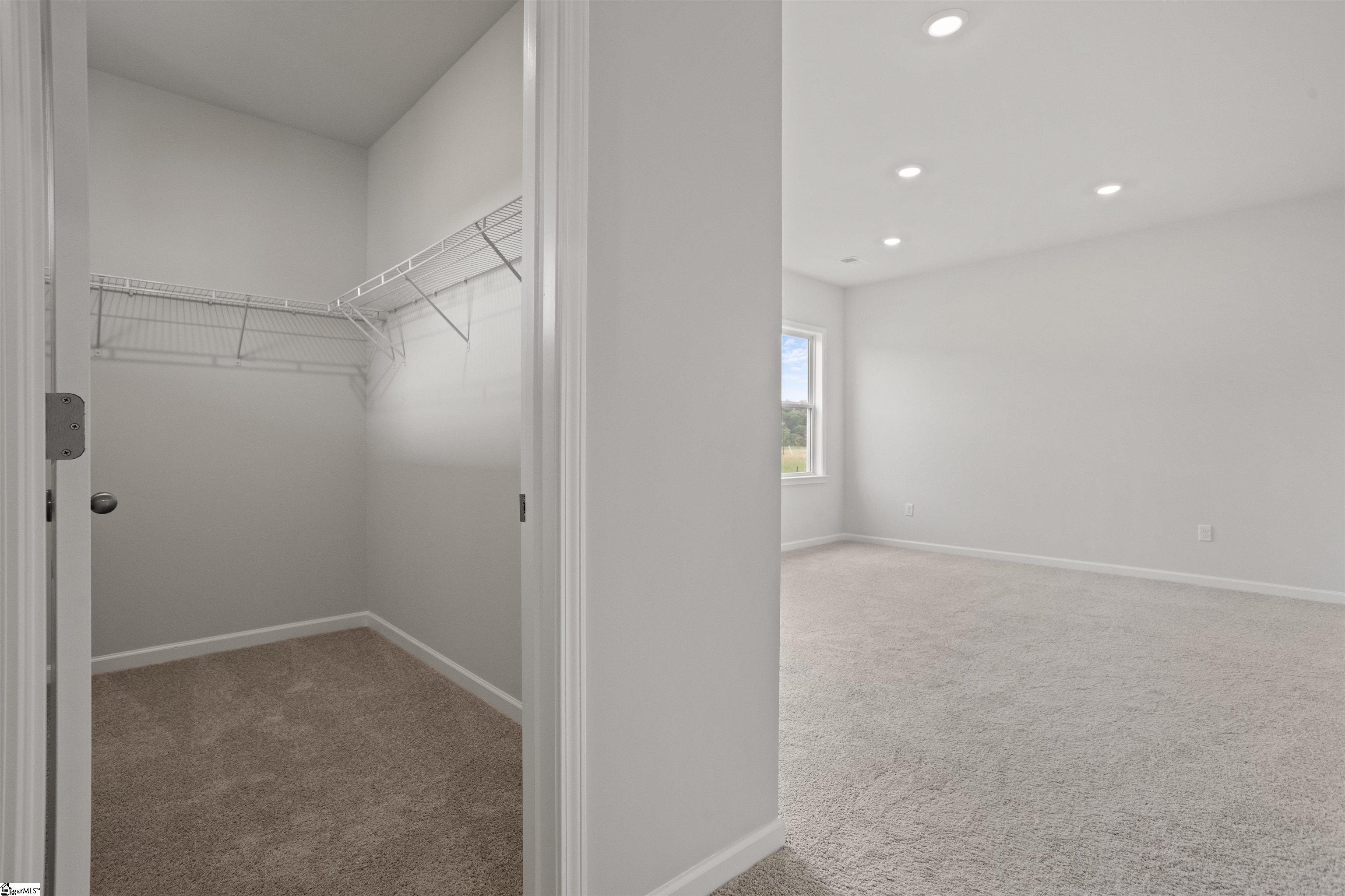 468 Sweetbay Drive Property Photo 15