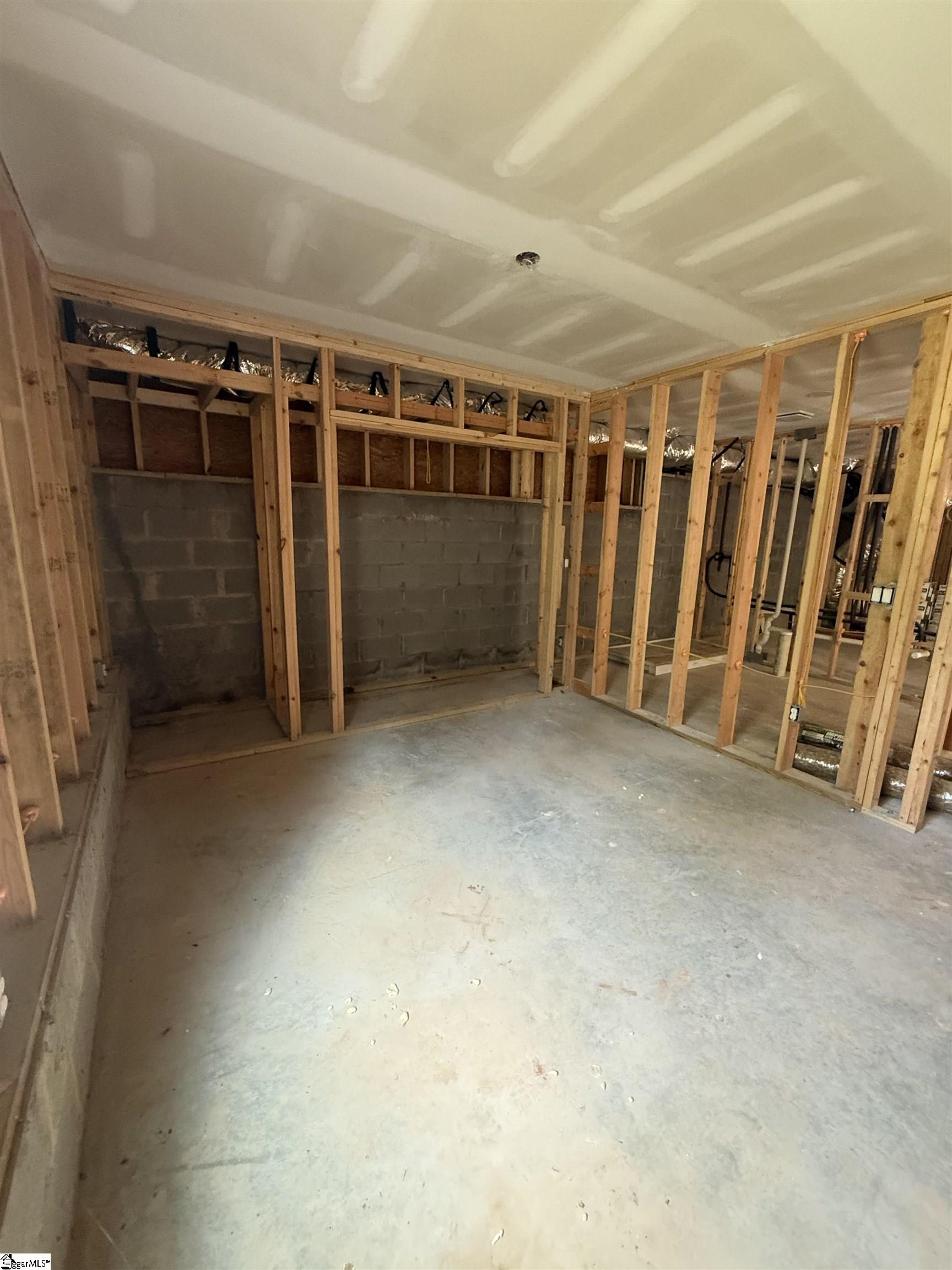 210 Stanley Drive Property Photo 24