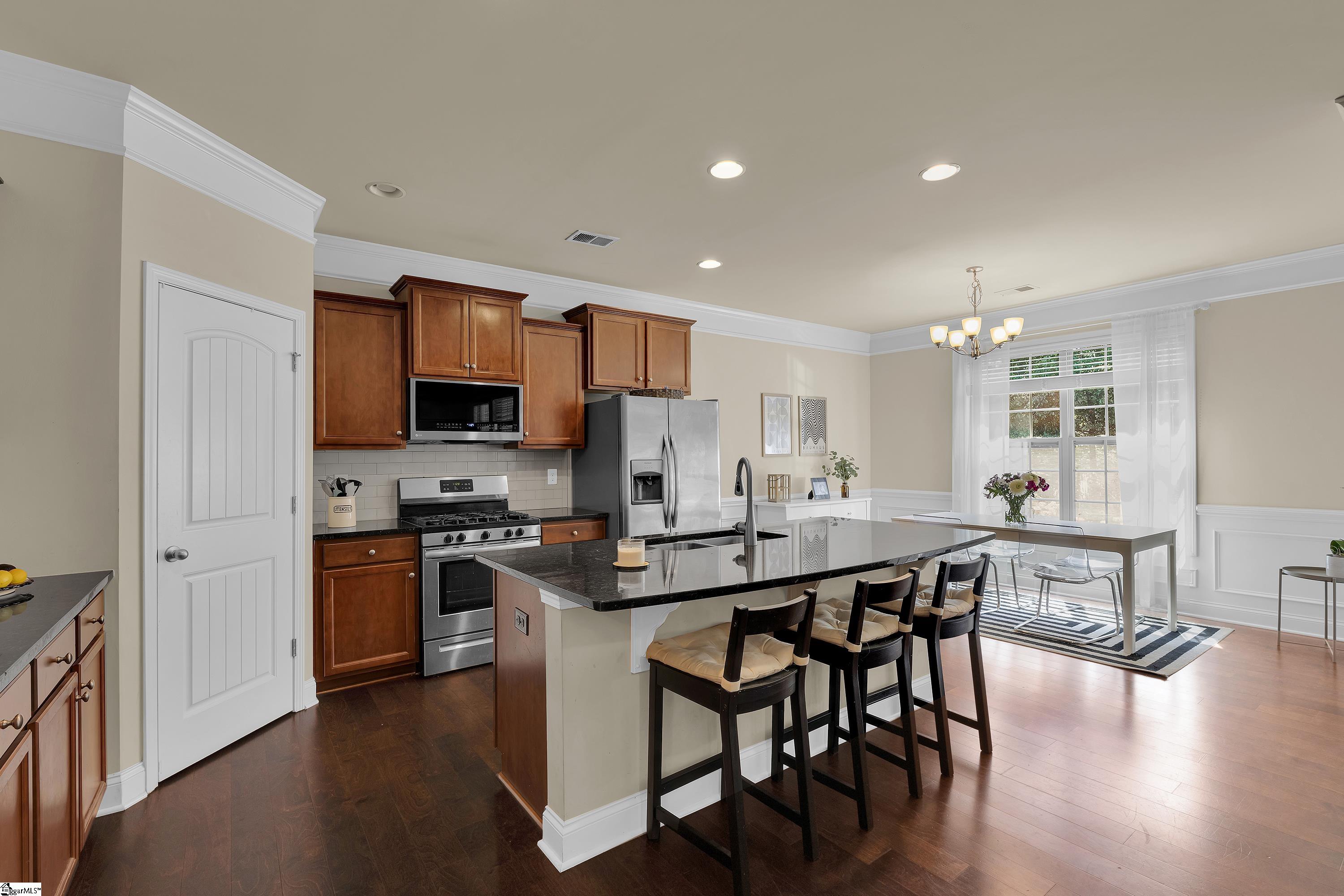 207 Santa Ana Way Property Photo 8