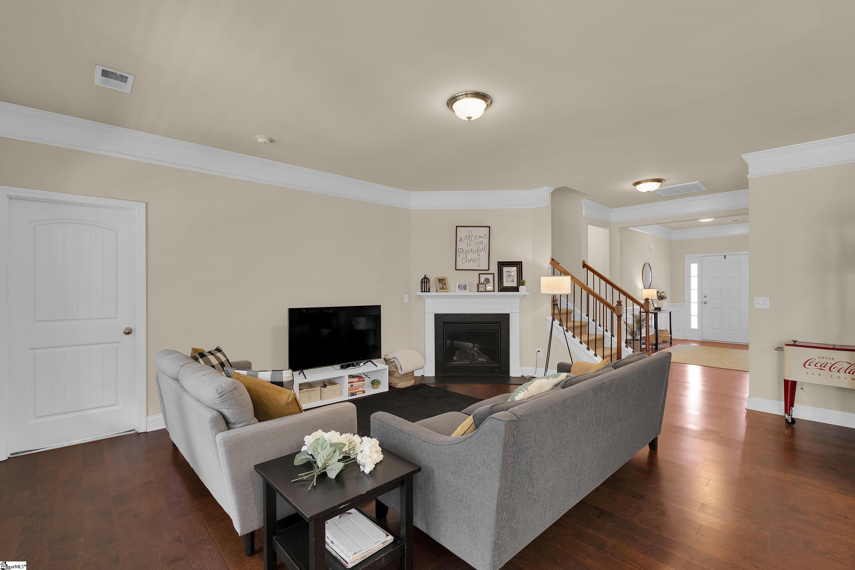 207 Santa Ana Way Property Photo 10