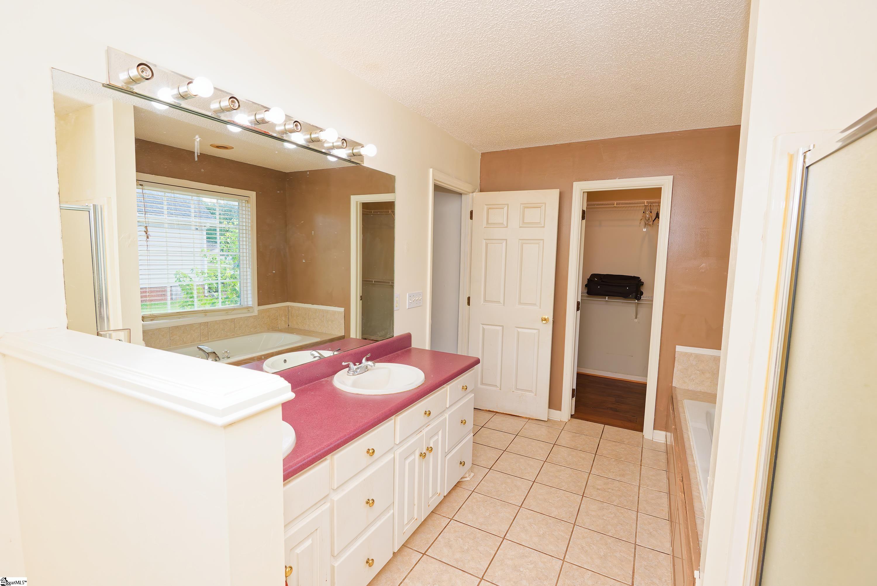 3652 New Cut Road Property Photo 21