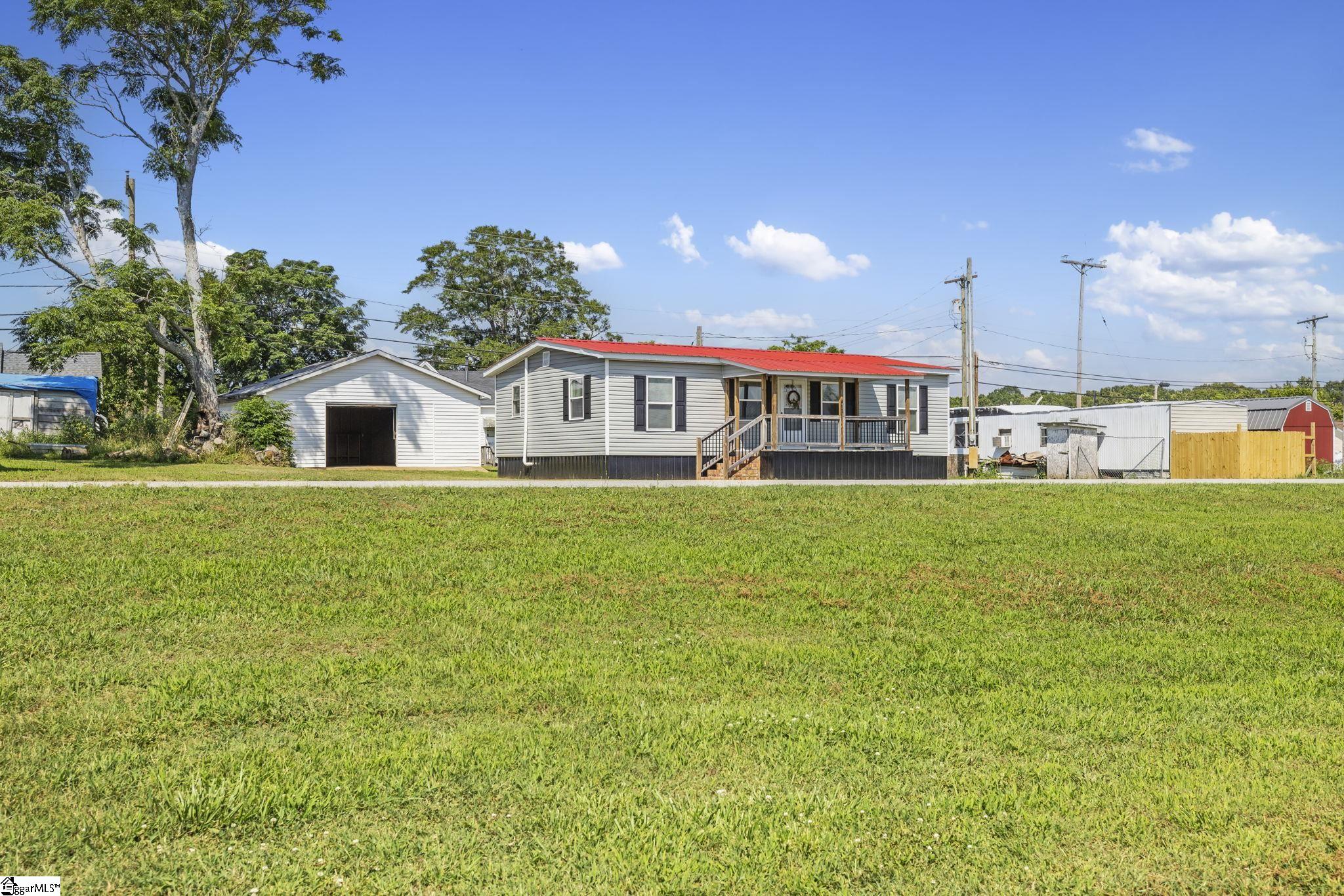 417 Monarch Highway Property Photo 3