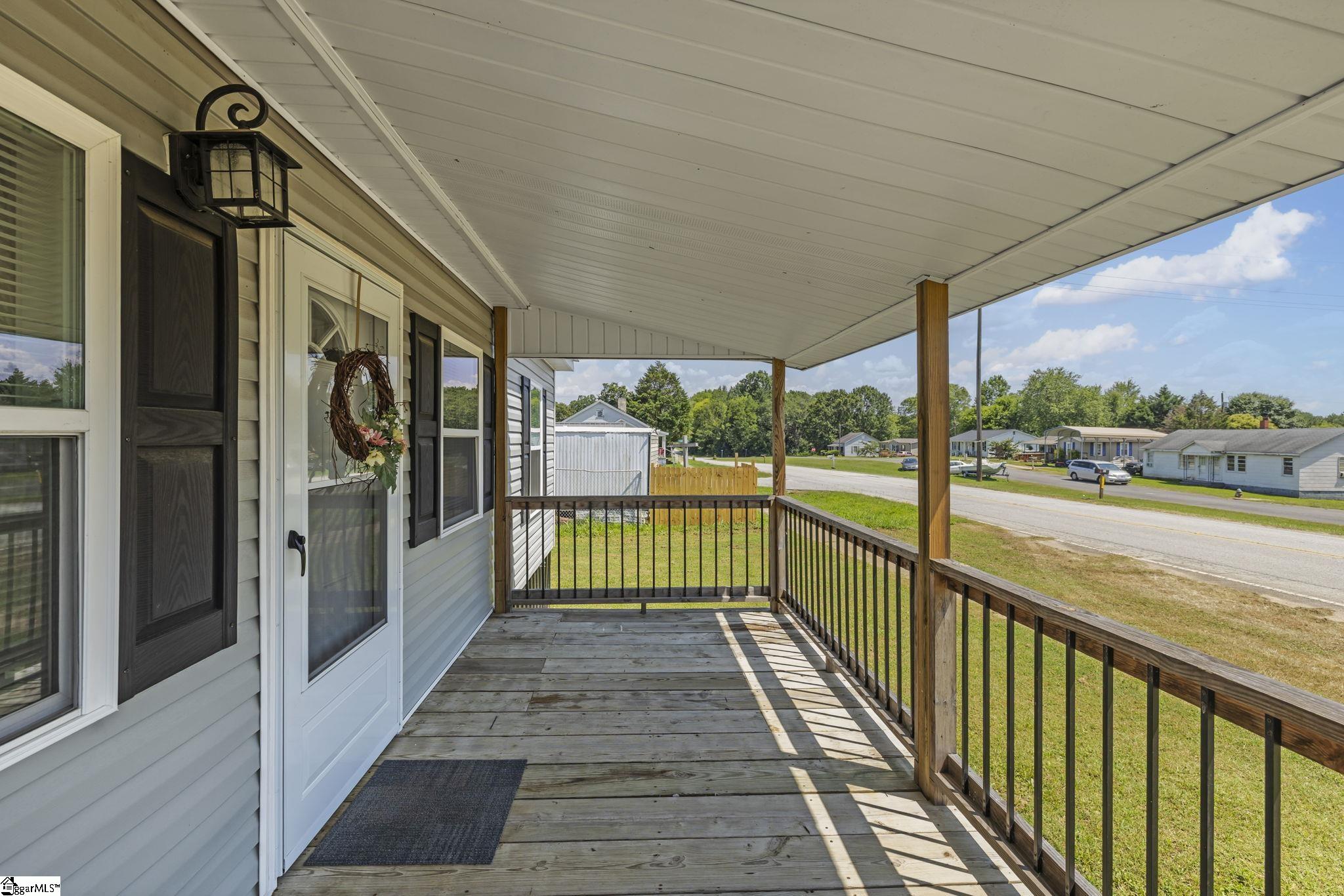 417 Monarch Highway Property Photo 4