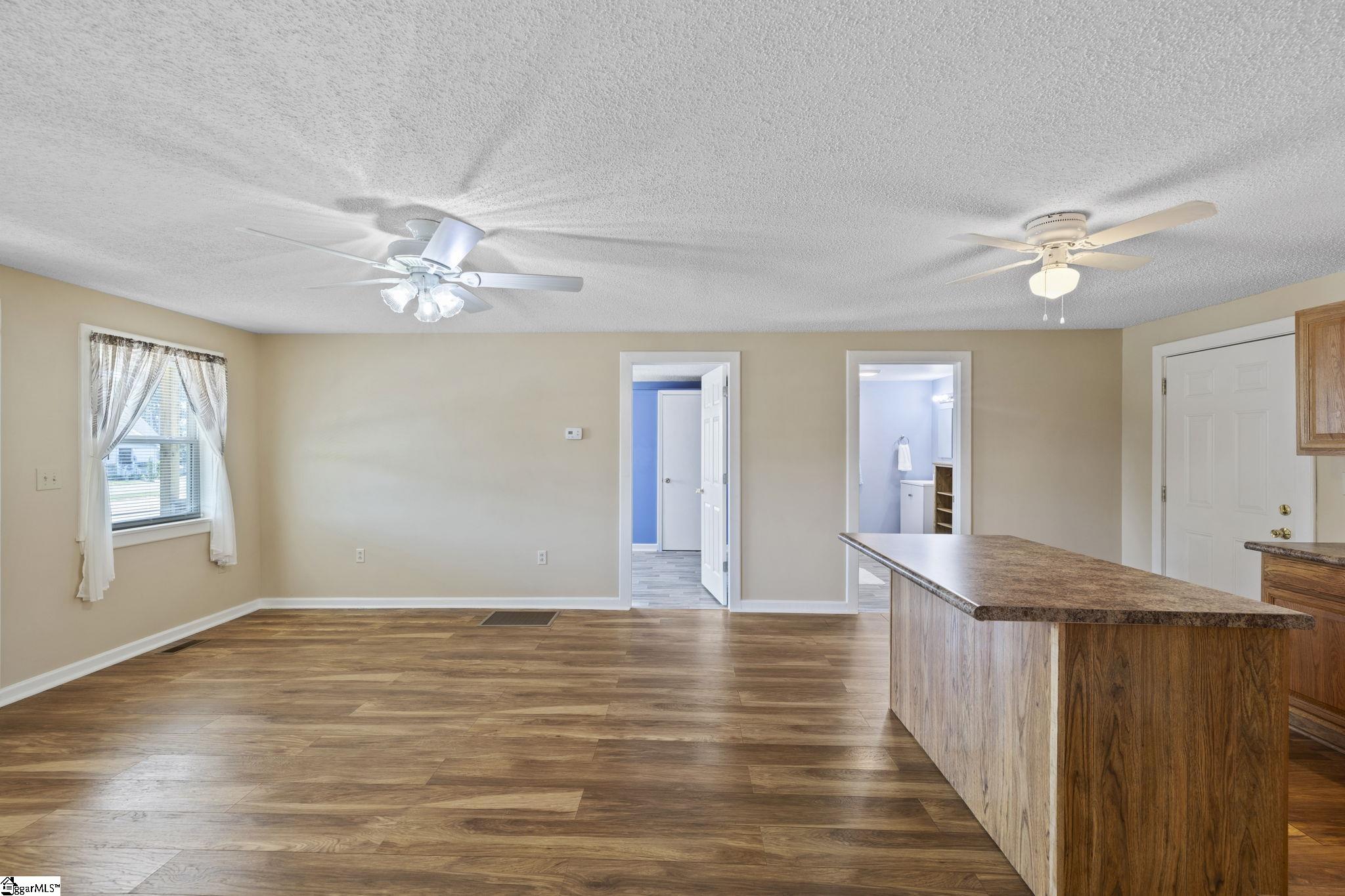 417 Monarch Highway Property Photo 8
