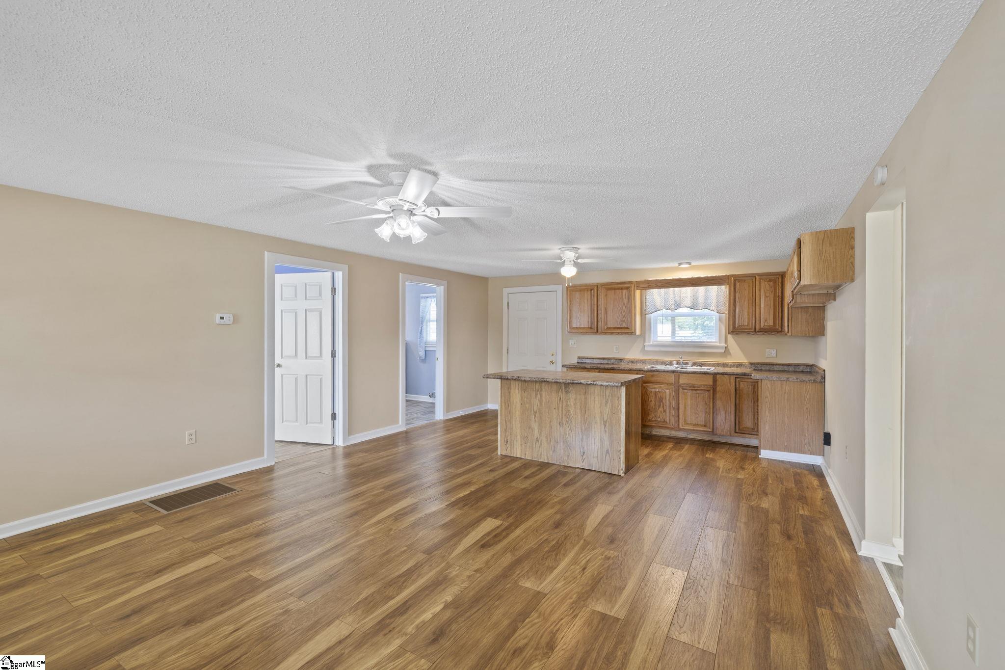 417 Monarch Highway Property Photo 10